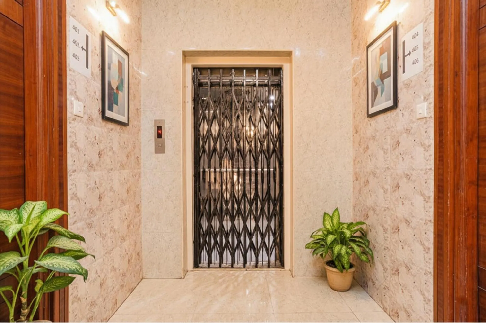 Lobby or reception in FabHotel Q Suites - Nr Kavuri Hills, Madhapur