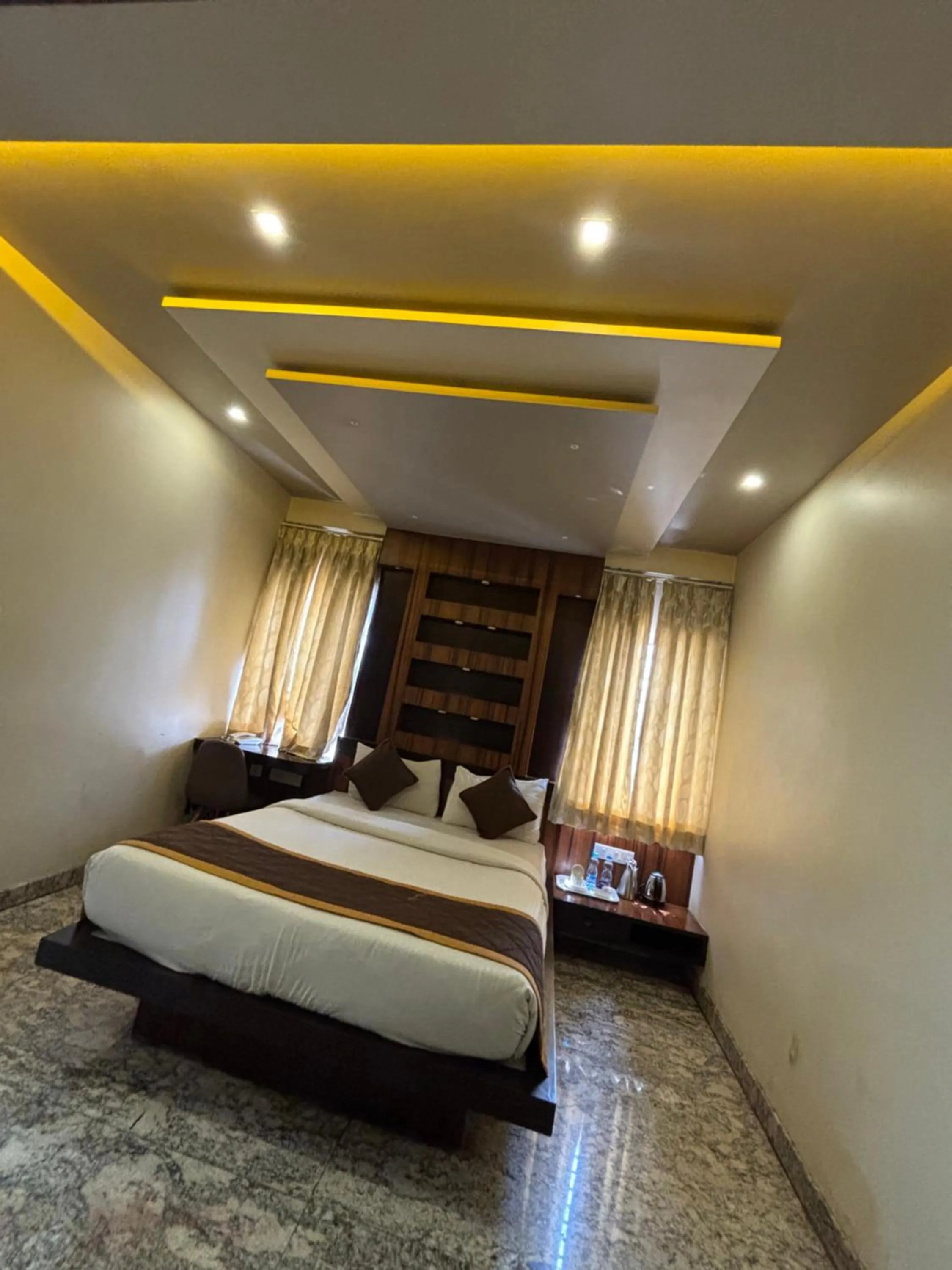 Bed in Hotel White Rock