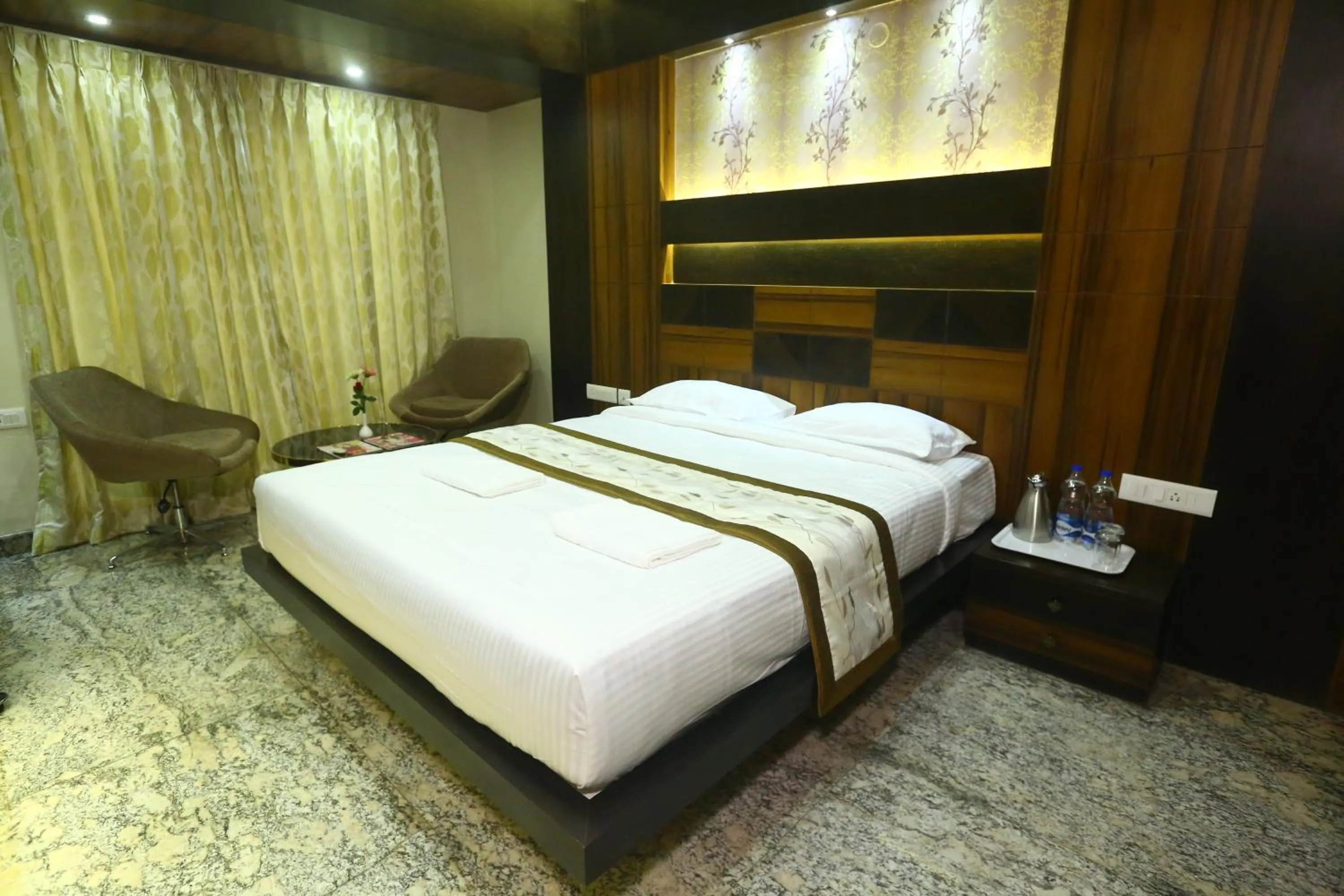 Bed in Hotel White Rock