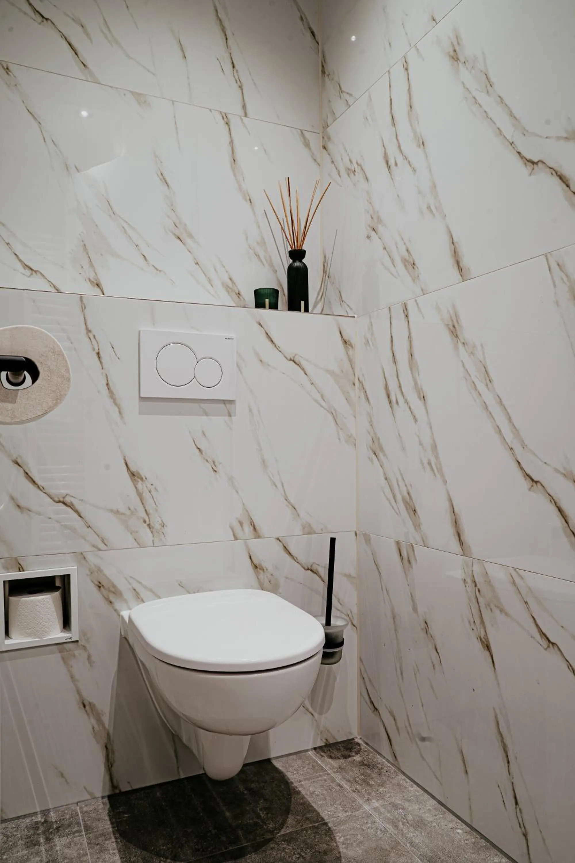 Toilet in Hotel Heemskerk