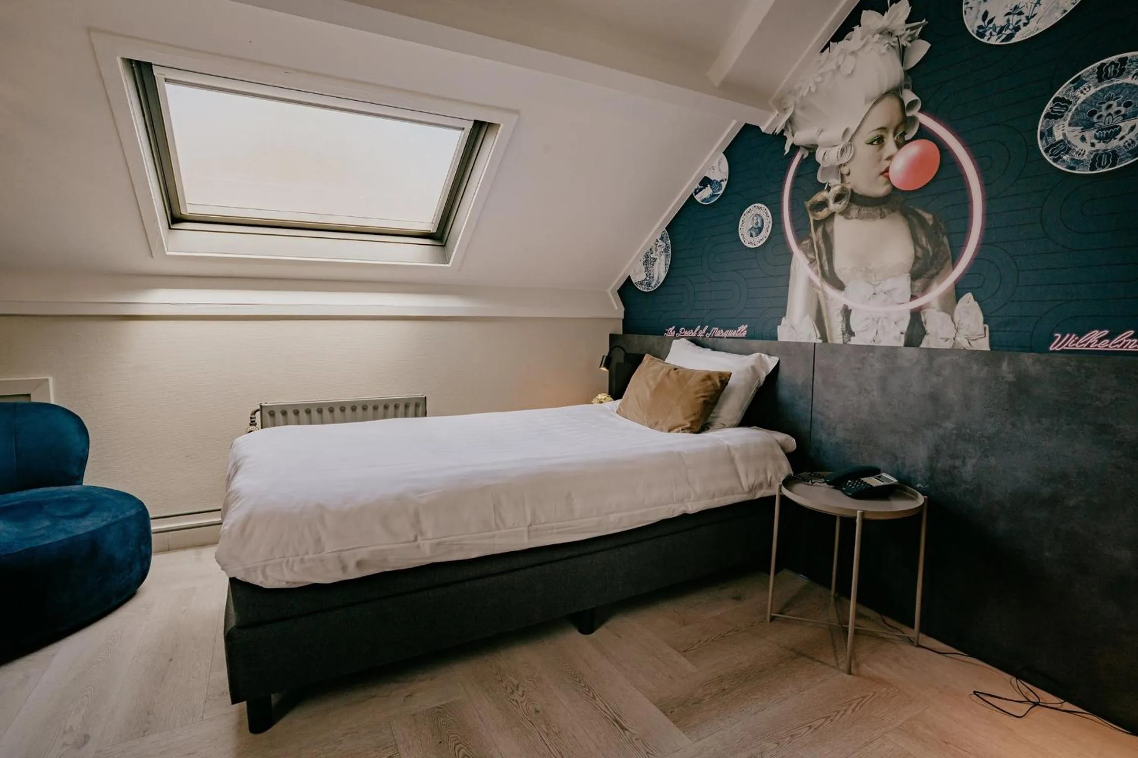 Bed in Hotel Heemskerk