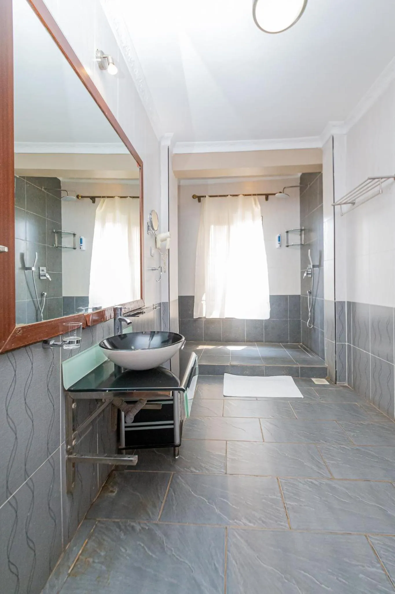 Shower in Eldon Villas
