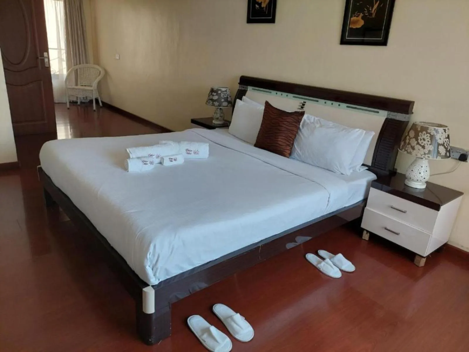 Bed in Eldon Villas