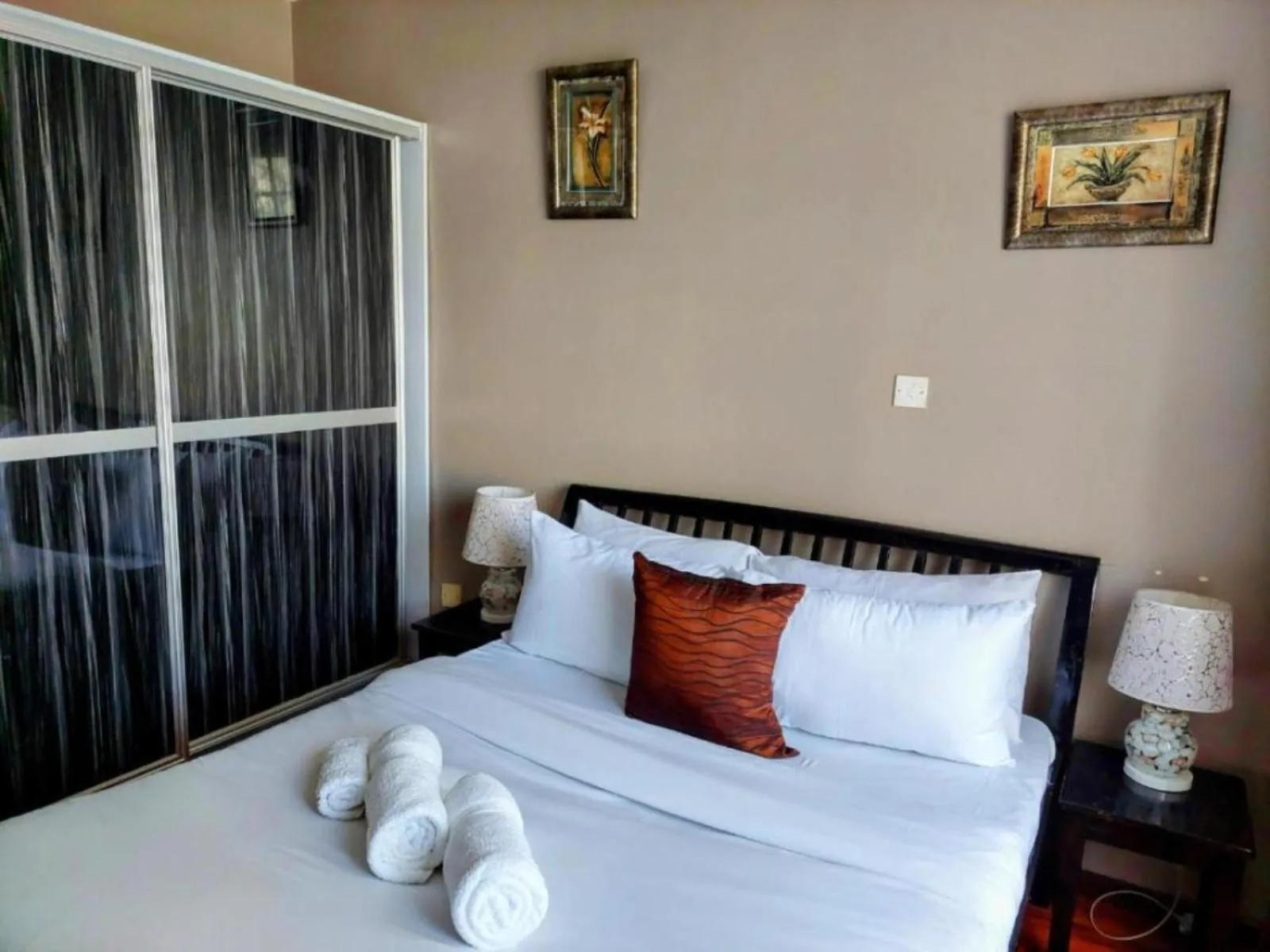 Bed in Eldon Villas