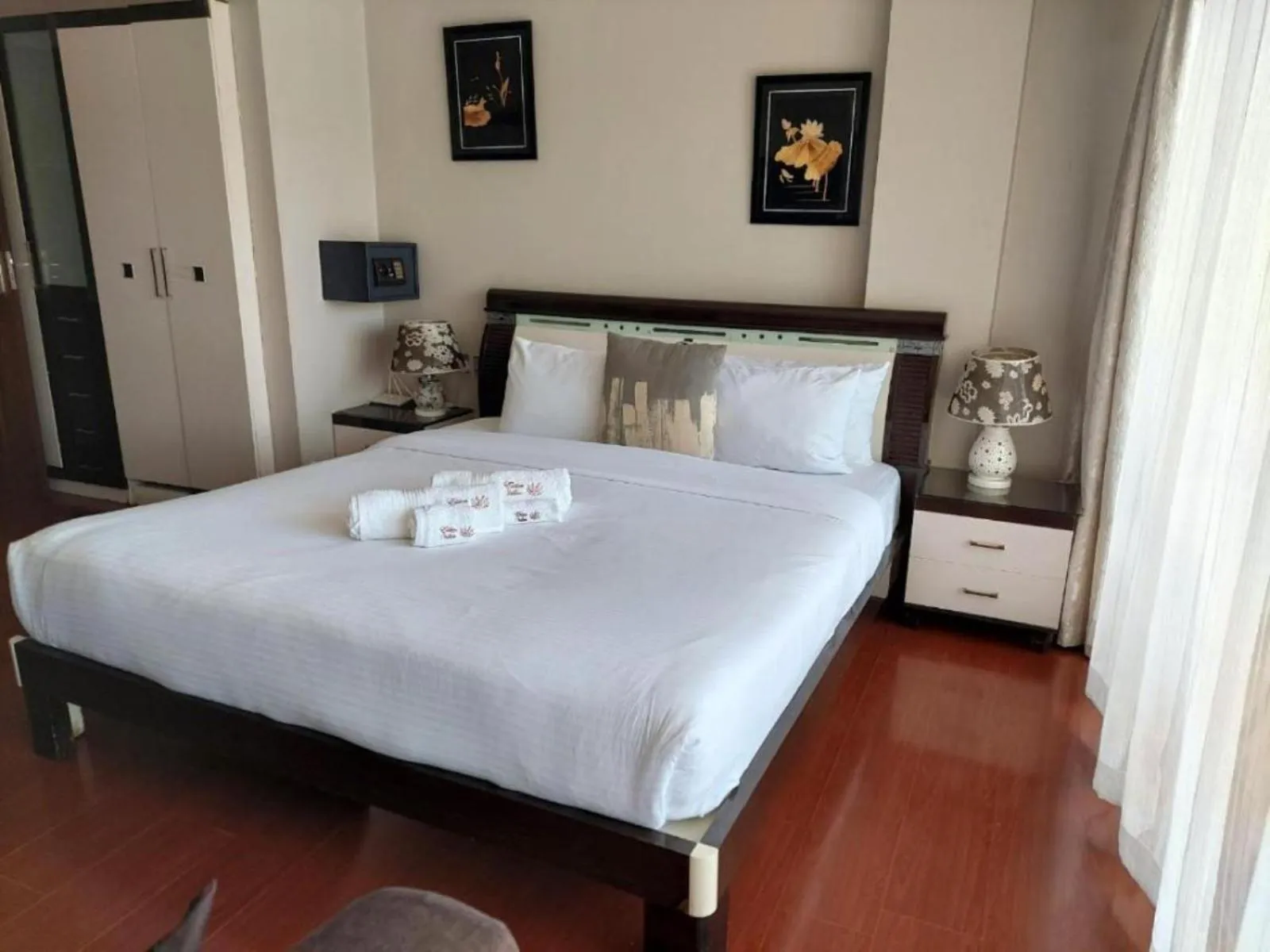 Bed in Eldon Villas