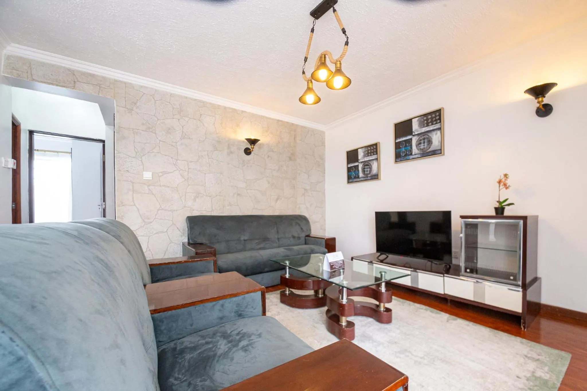 Communal lounge/ TV room in Eldon Villas