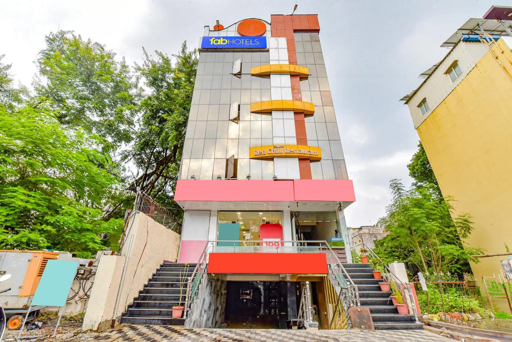 Property building in FabHotel Shri Shyam Palace