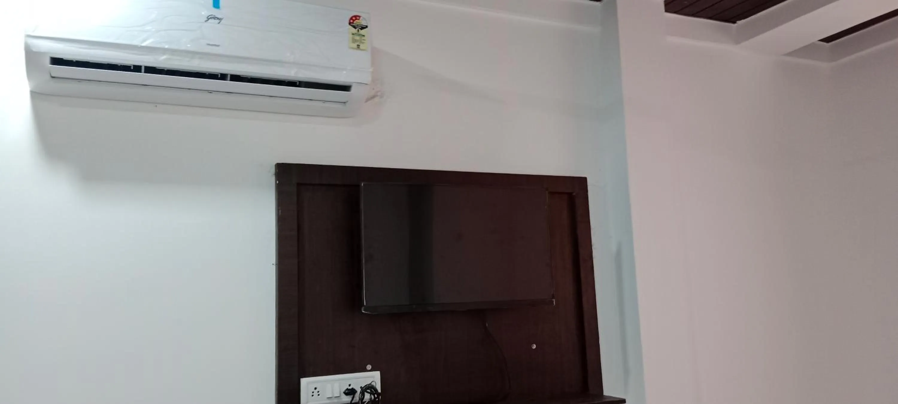 TV and multimedia in Hotel Aaradhya