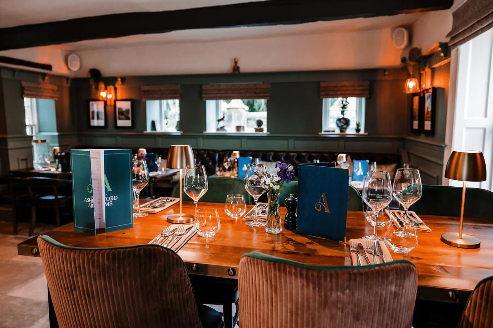 Restaurant/places to eat in The Ashford Arms