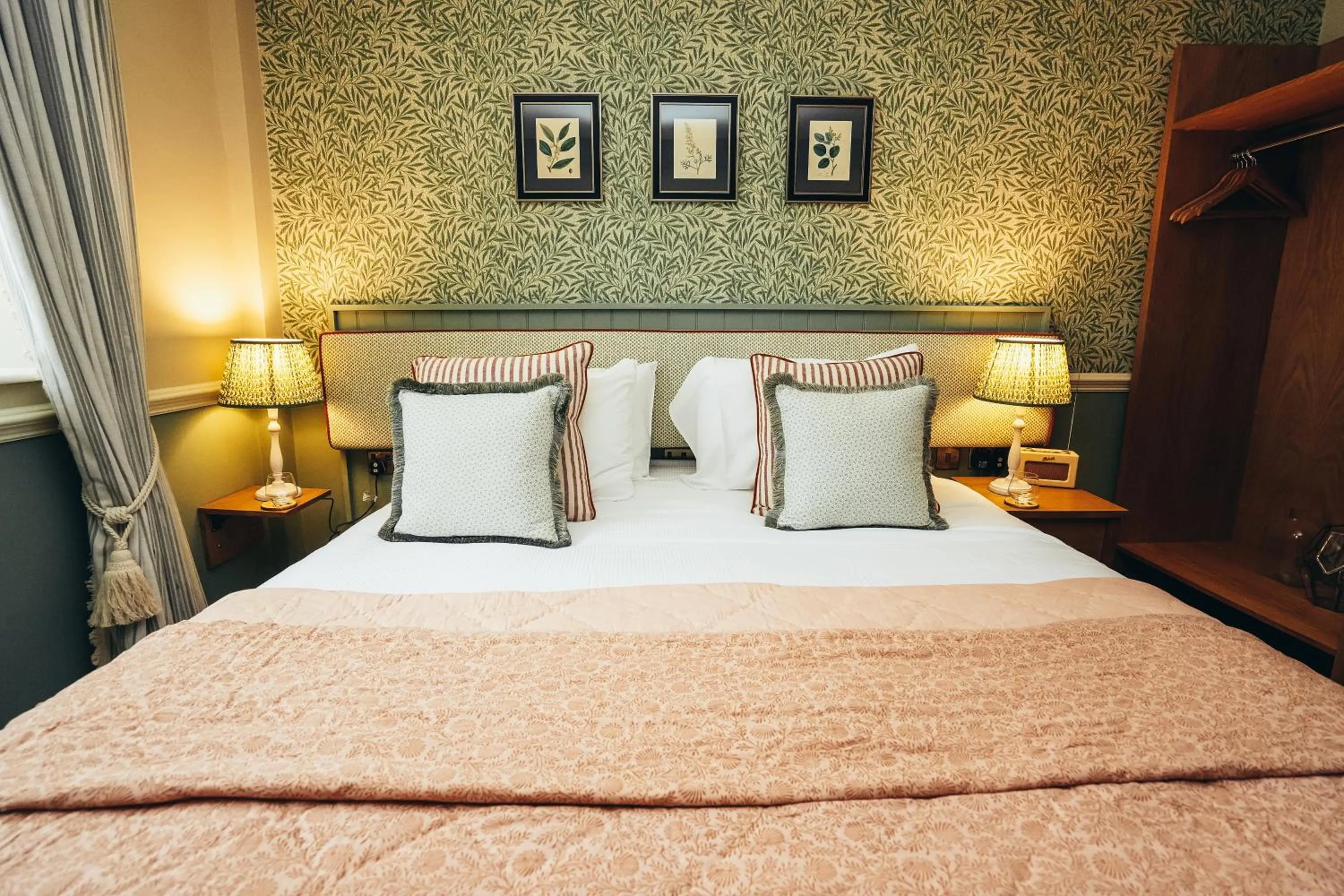 Bed in The Ashford Arms