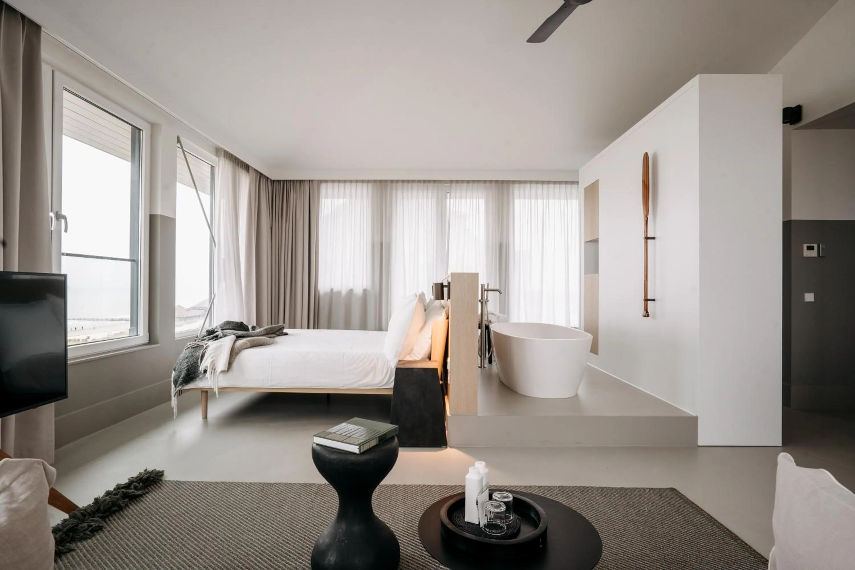 Photo of the whole room, Bed in Strandhotel