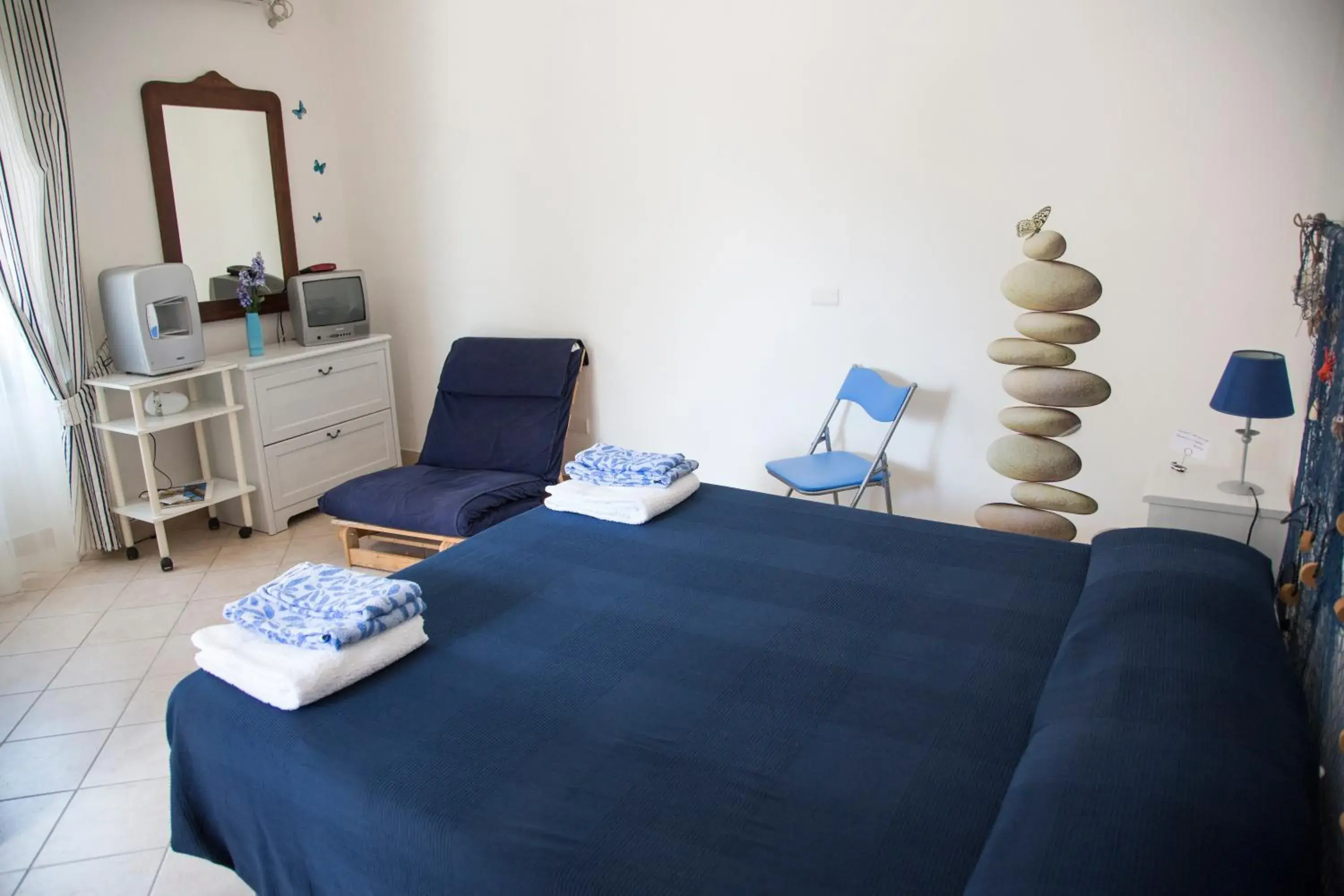 Deluxe Double Room (2 Adults + 1 Child) in B&B La Taverna dei Ciucci Deluxe Double Room (2 Adults + 1 Child) in B&B La Taverna dei Ciucci