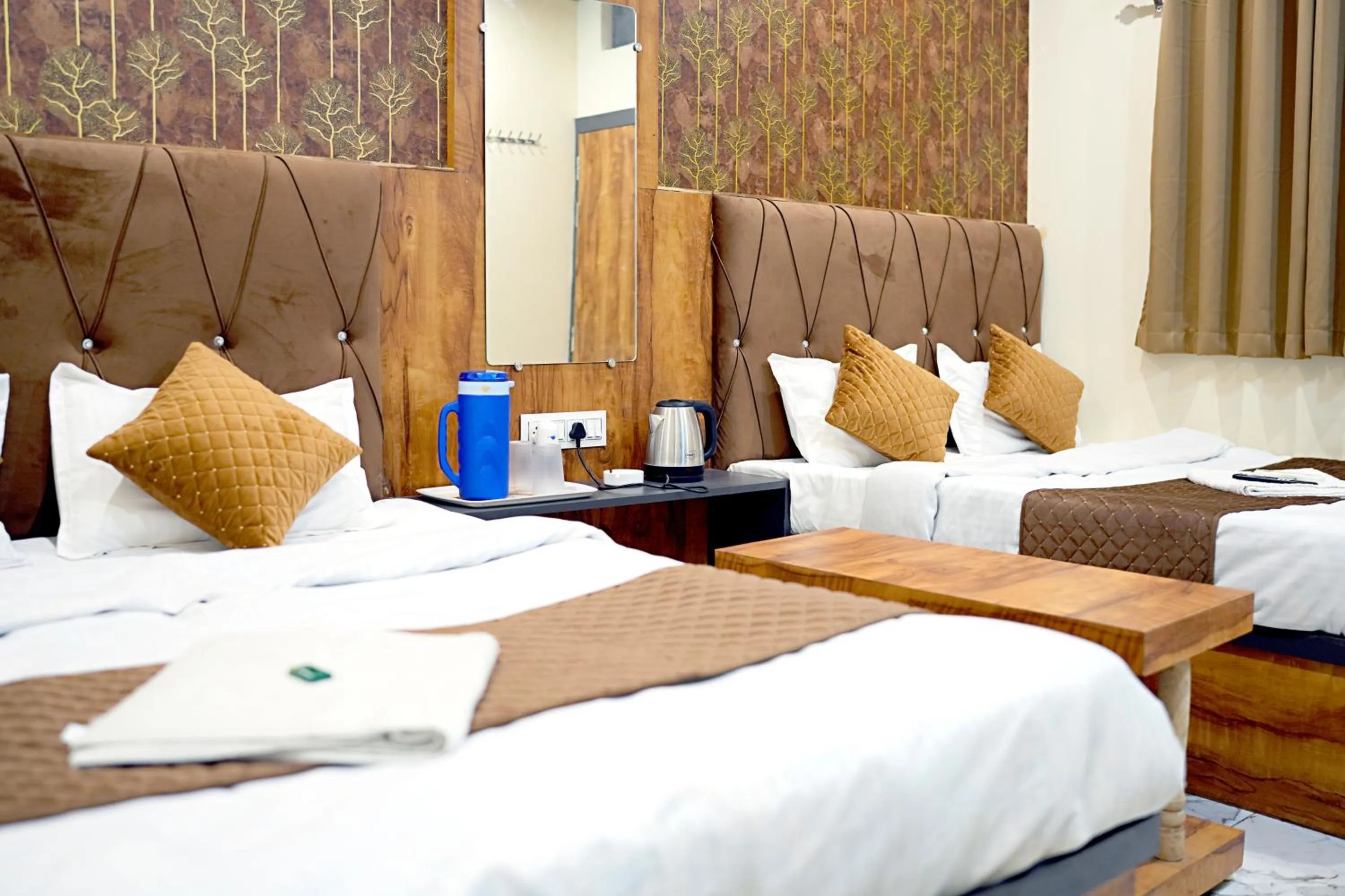 Photo of the whole room, Bed in Hotel Mahalok Palace