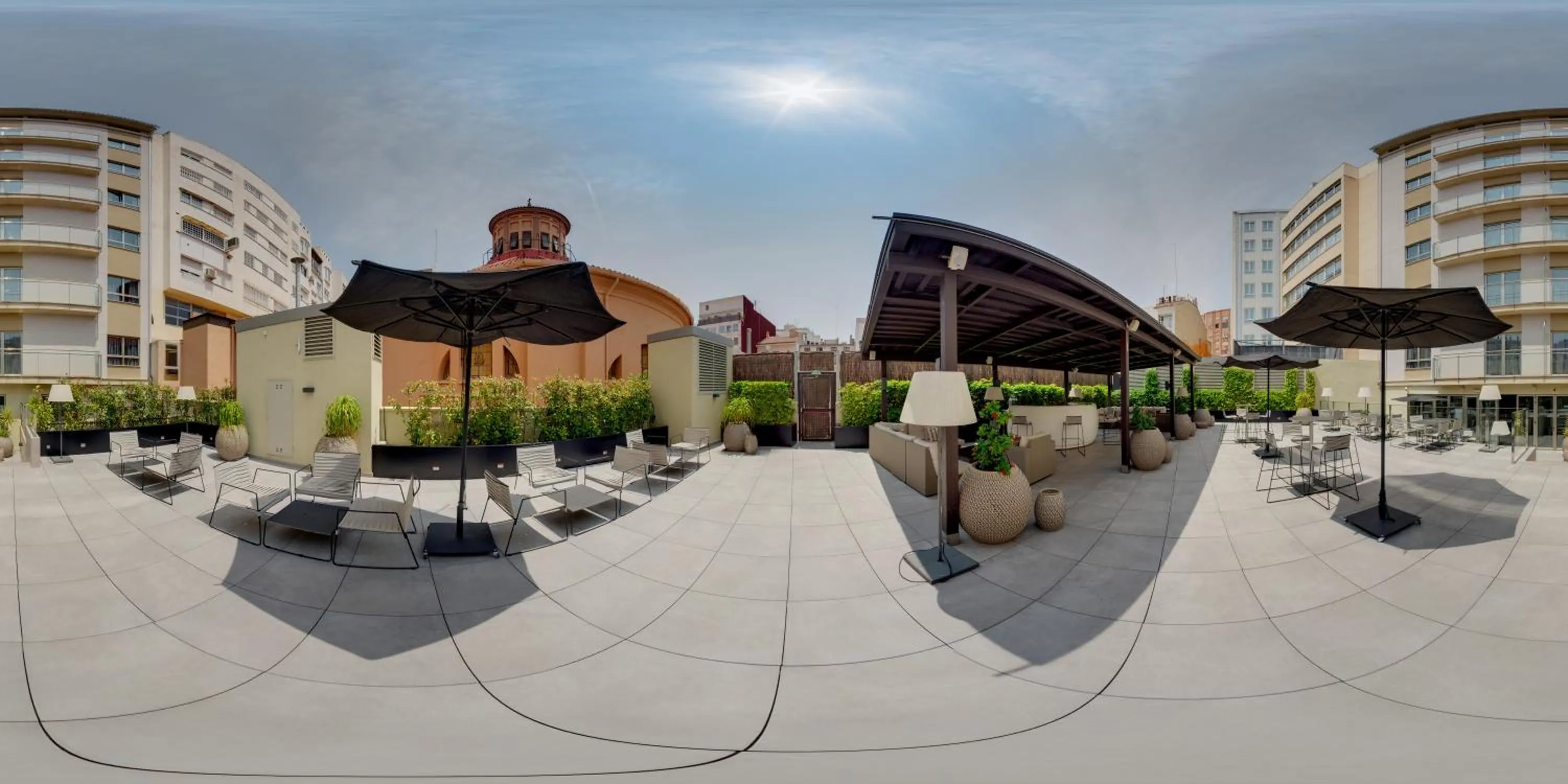 Restaurant/places to eat in SH Colón Valencia