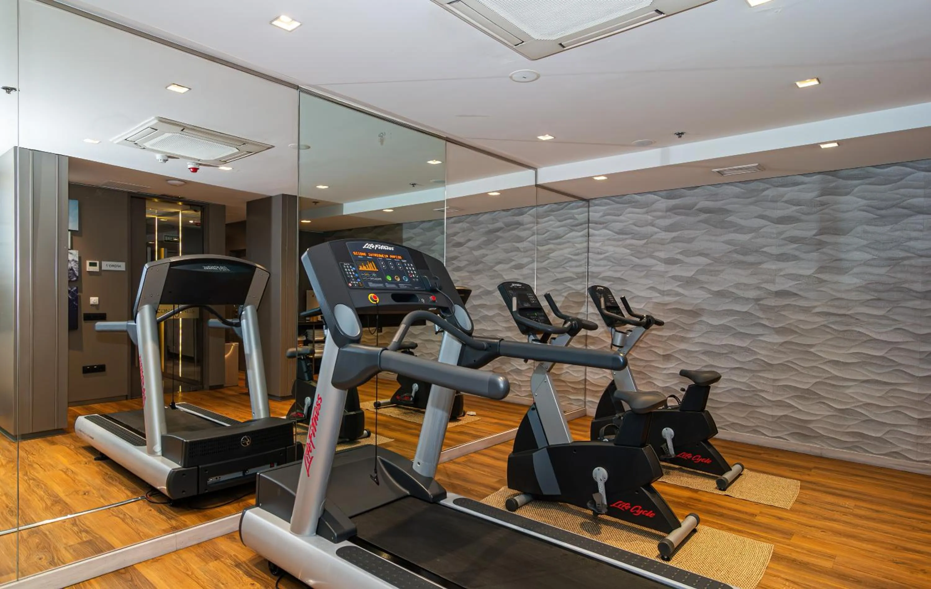 Fitness centre/facilities in SH Colón Valencia