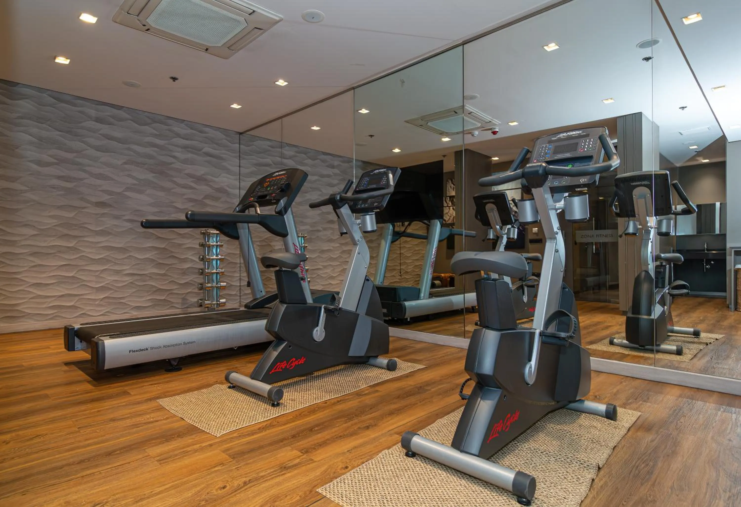 Fitness centre/facilities in SH Colón Valencia