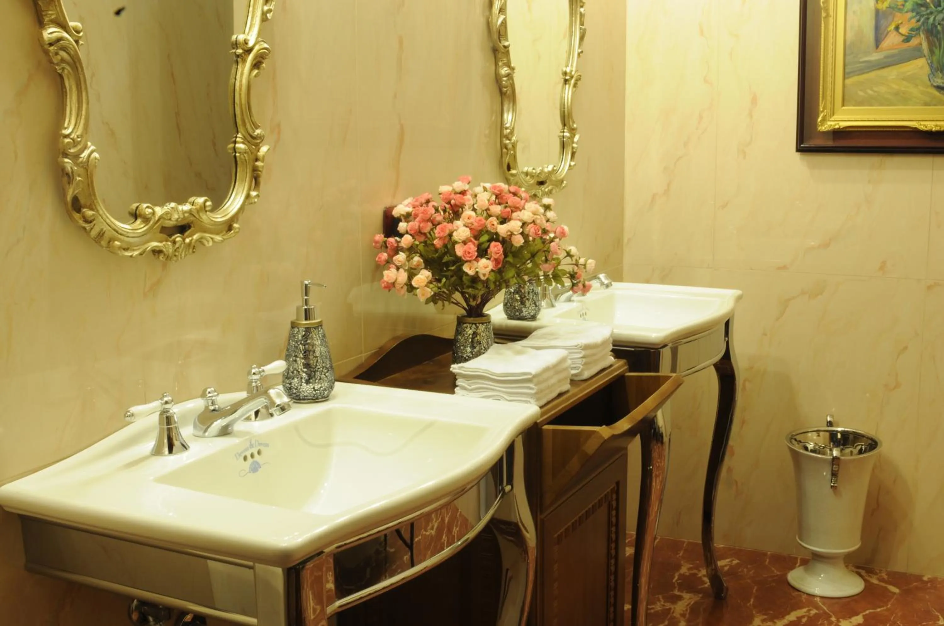 Restaurant/places to eat in Hotel Villa Maria