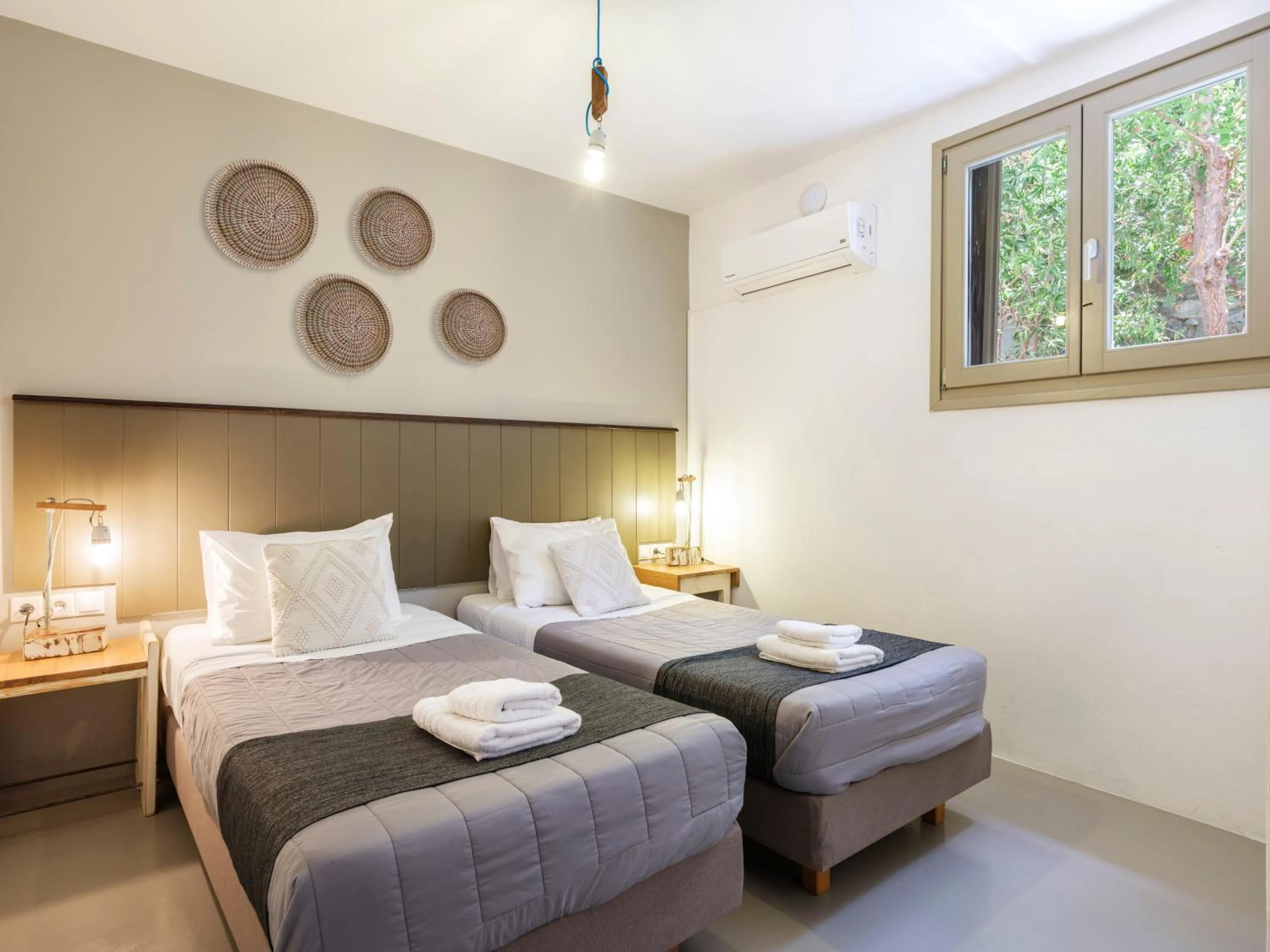 Bed in Mykonos Residence Villas & Suites Merchia beach