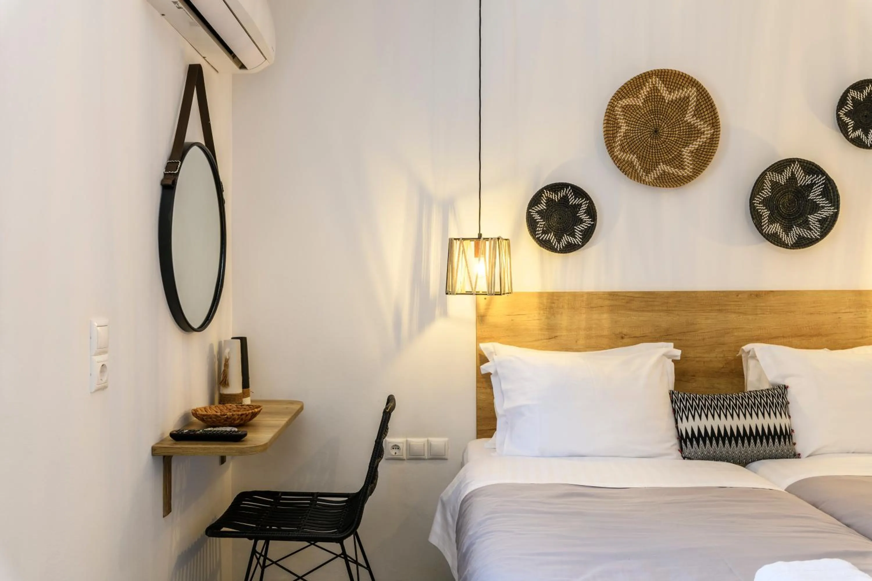 Bed in Mykonos Residence Villas & Suites Merchia beach