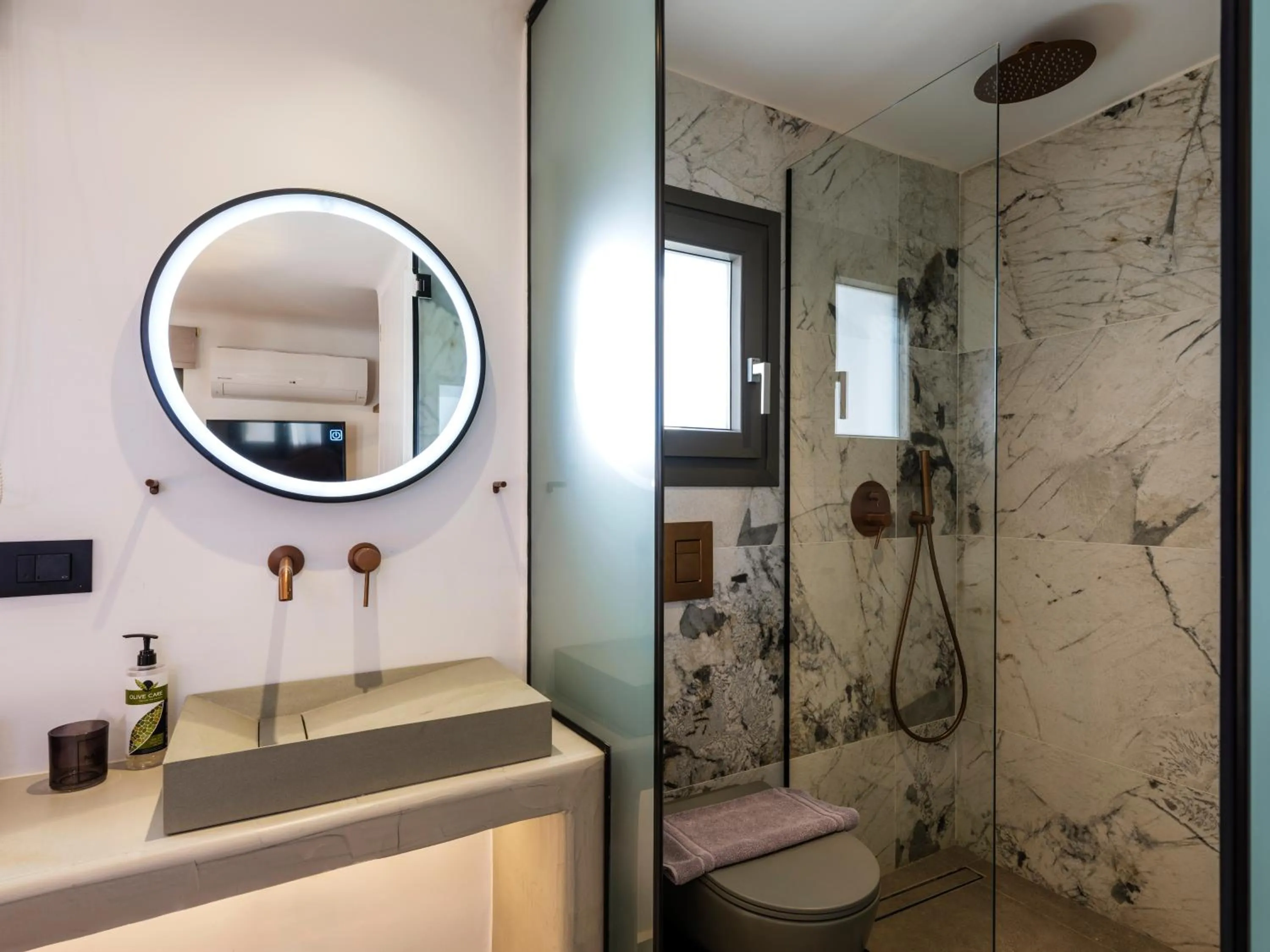 Shower in Mykonos Residence Villas & Suites Merchia beach