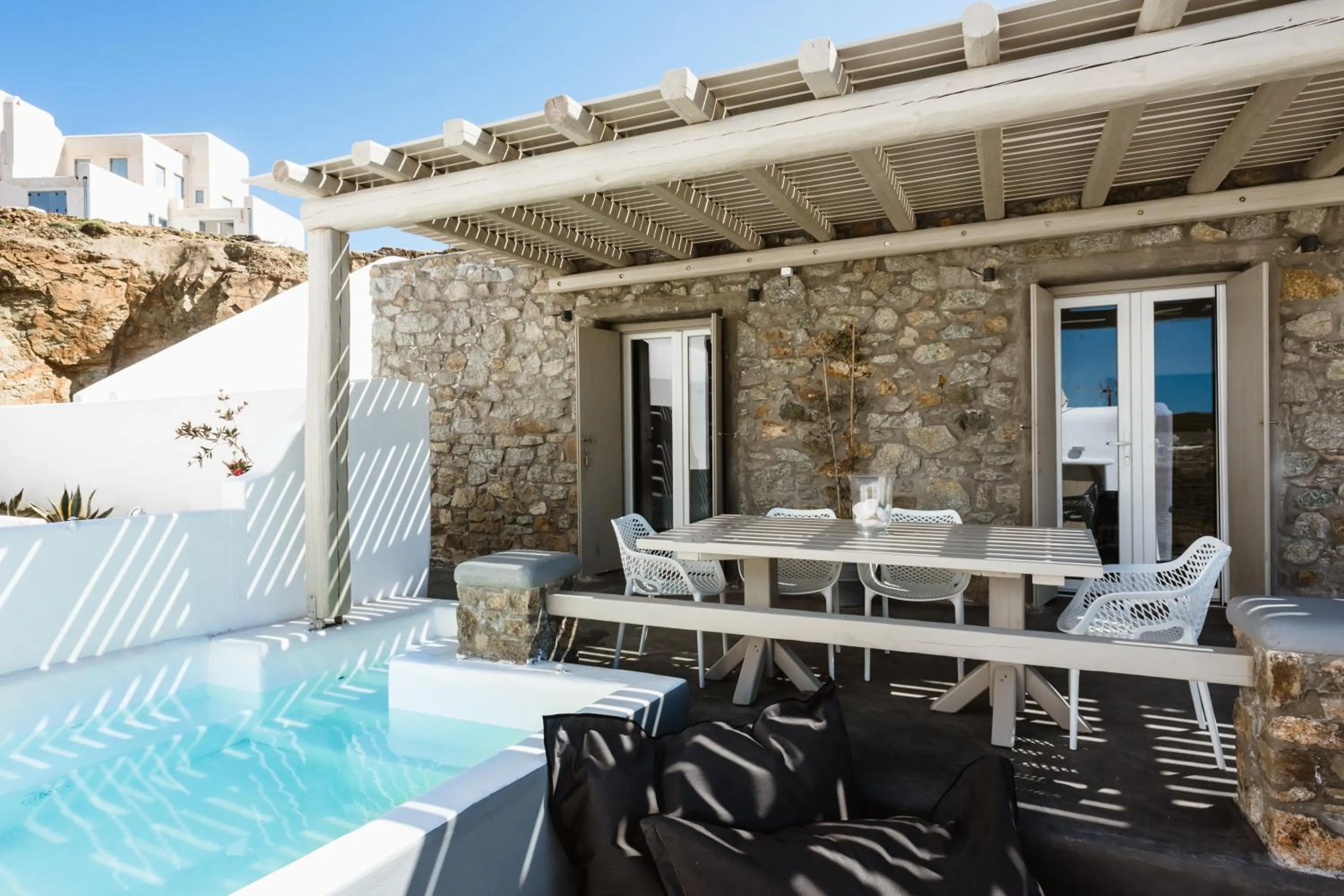Property building in Mykonos Residence Villas & Suites Merchia beach