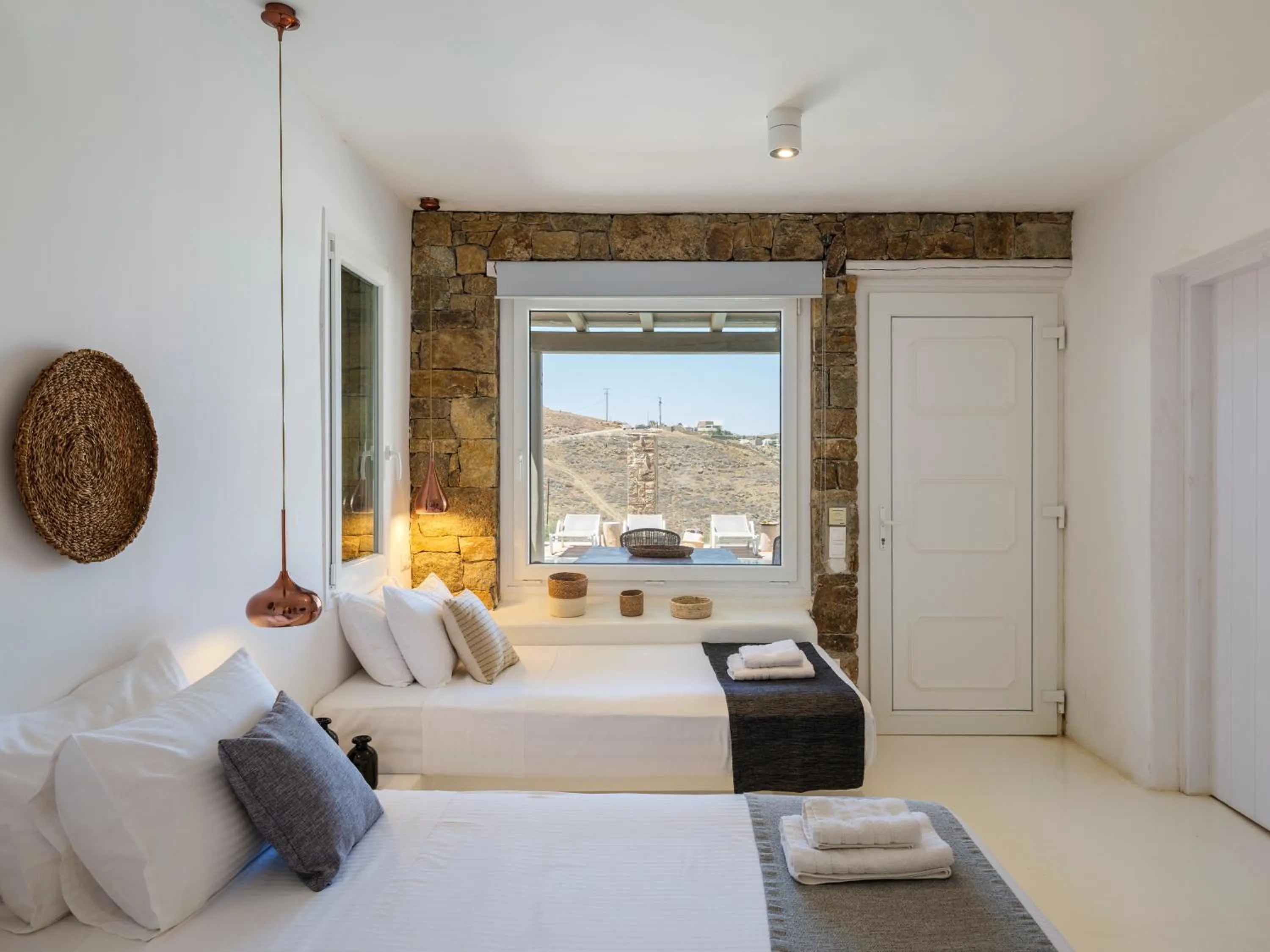 Bed in Mykonos Residence Villas & Suites Merchia beach