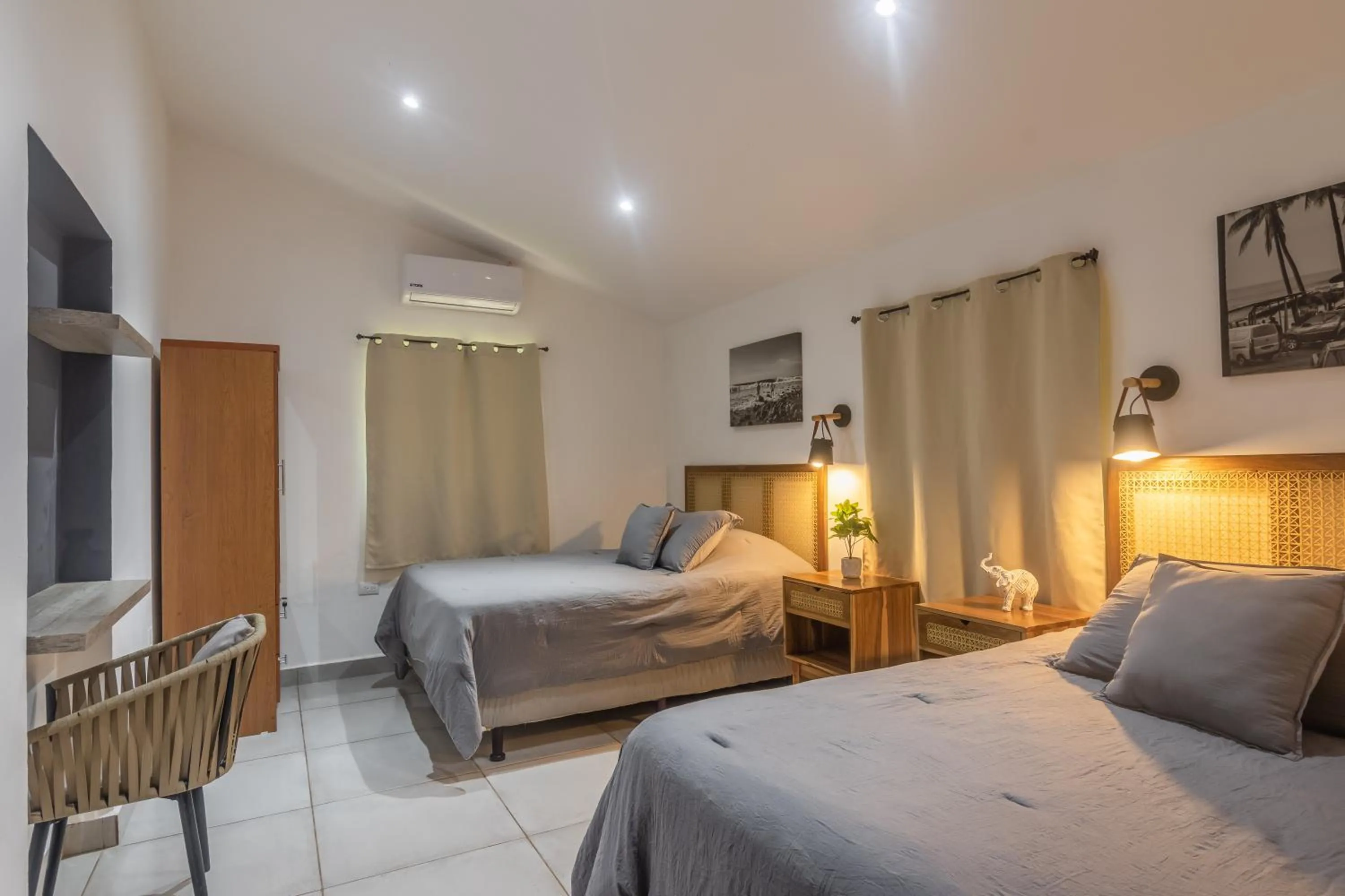 Bedroom, Bed in El Xalli Hotel