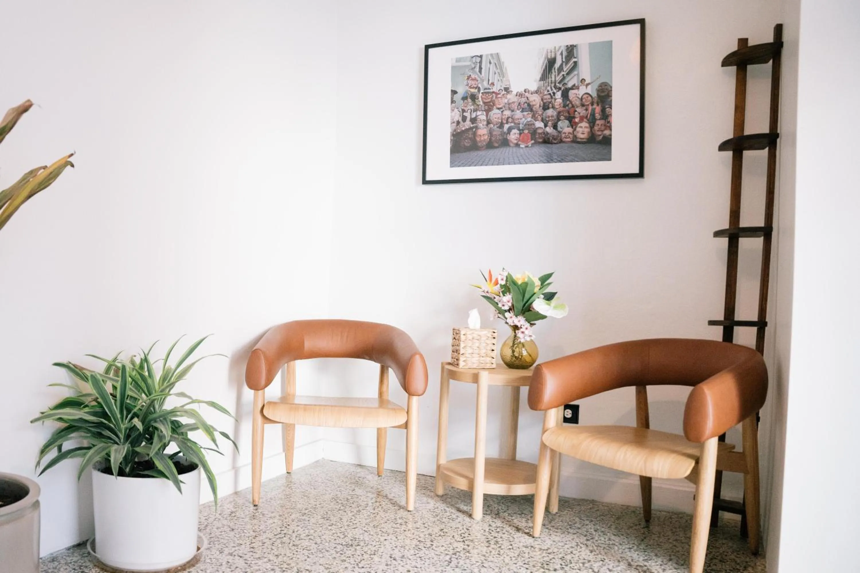 Lobby or reception in The Looking Glass Hotel