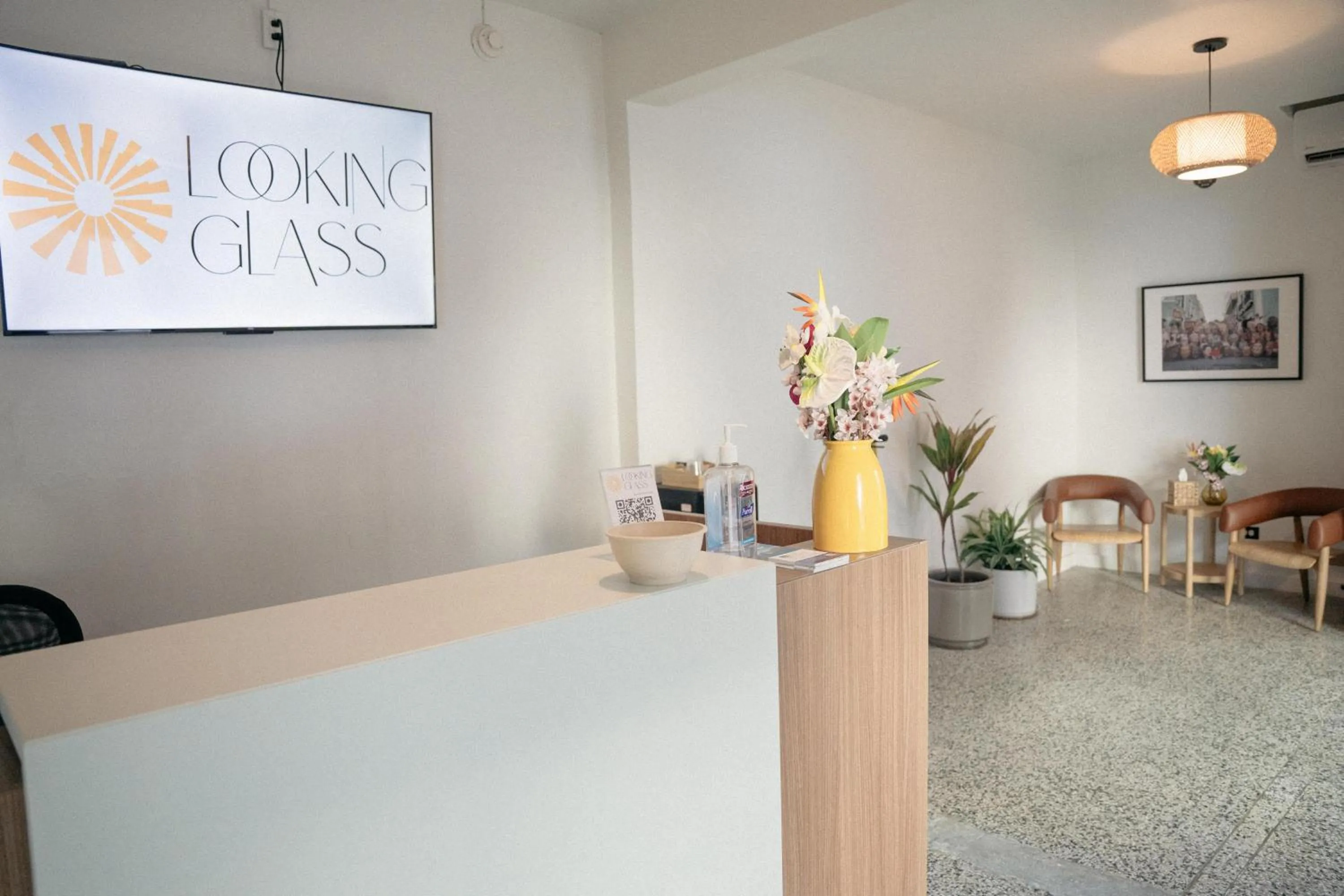 Lobby or reception in The Looking Glass Hotel