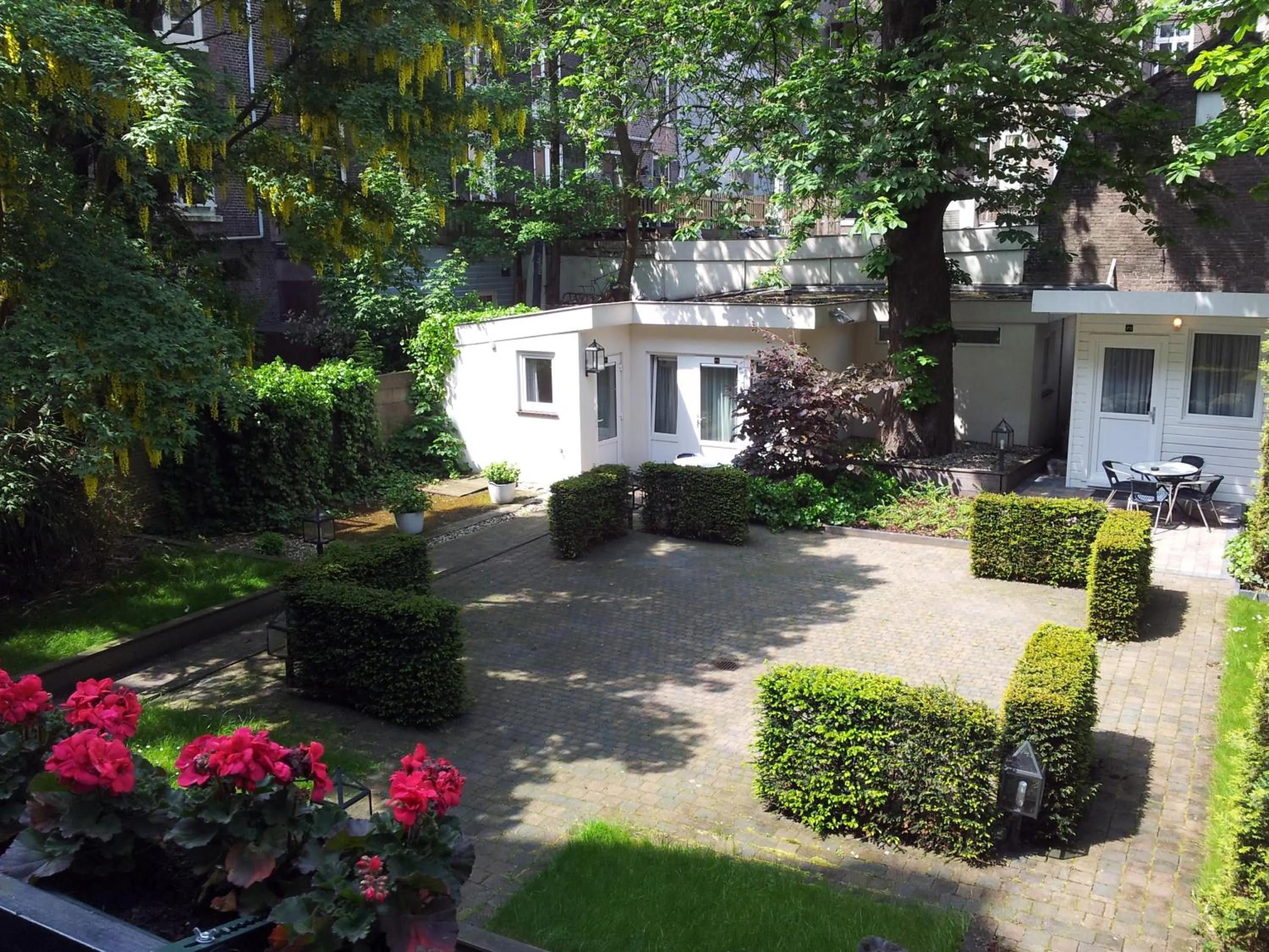 Garden in Hotel Alexander