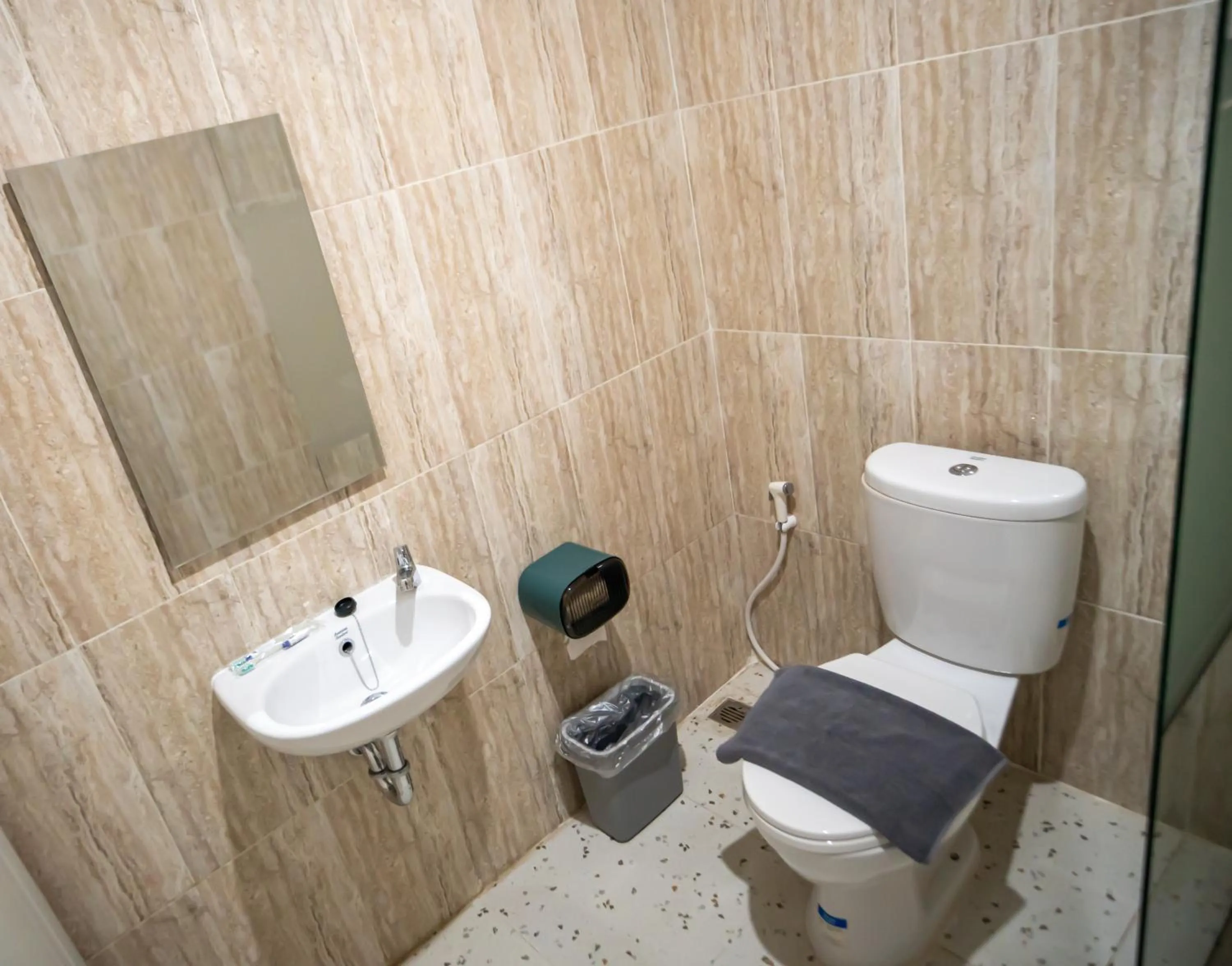 Elephant Inn and Suite by Sajiwa