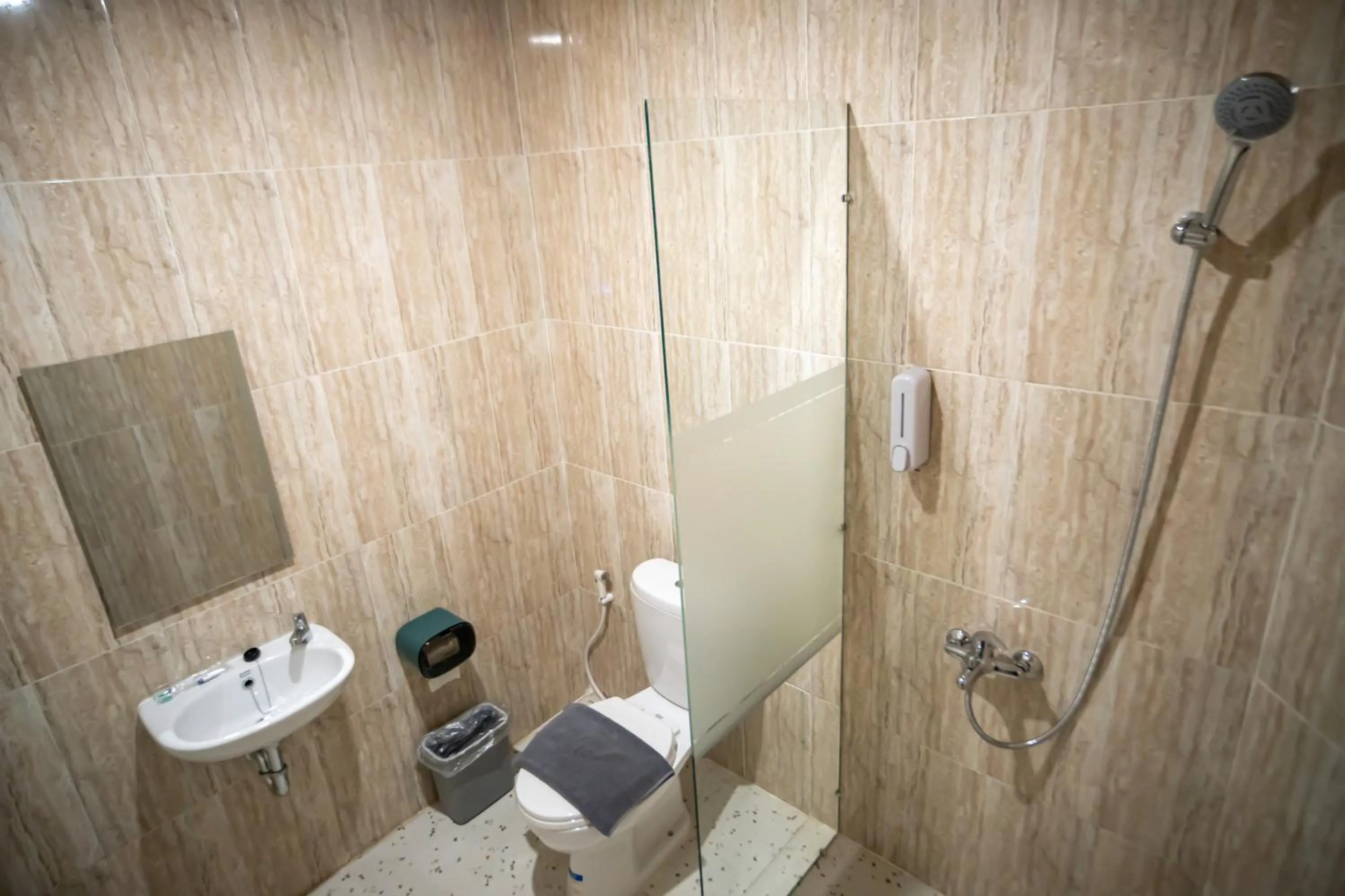 Elephant Inn and Suite by Sajiwa