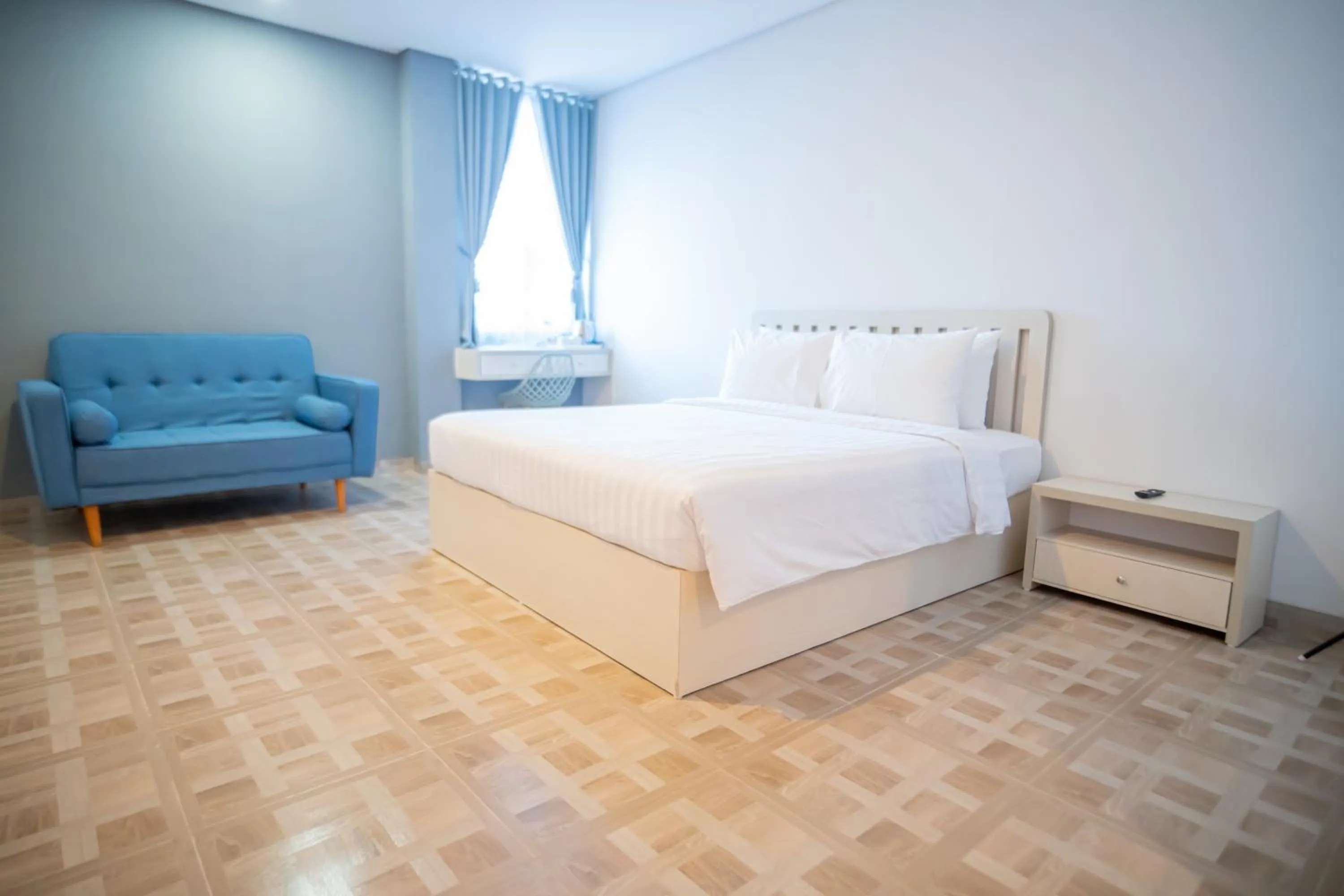 Bed in Elephant Inn and Suite by Sajiwa