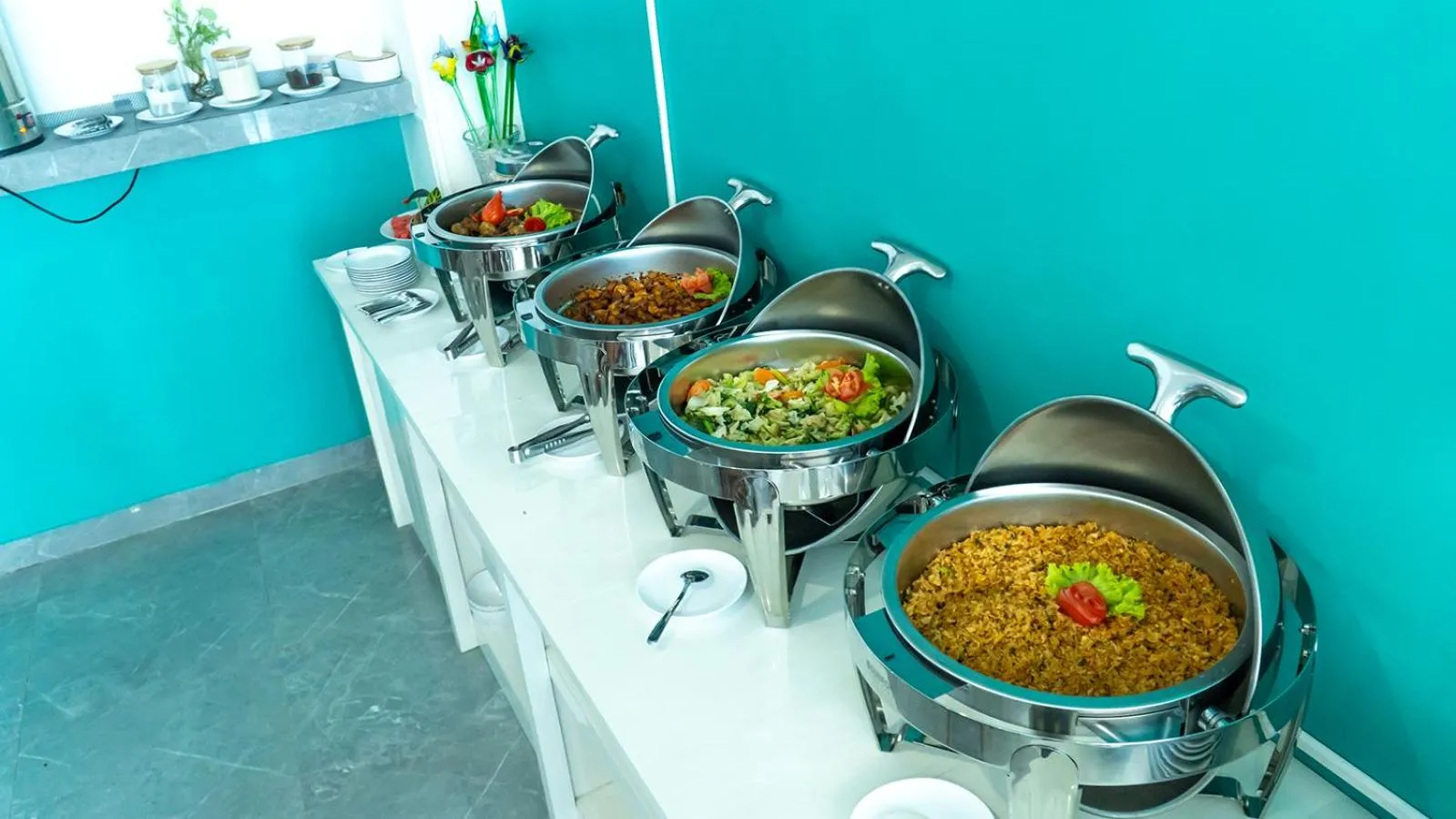 Restaurant/places to eat in Elephant Inn and Suite by Sajiwa