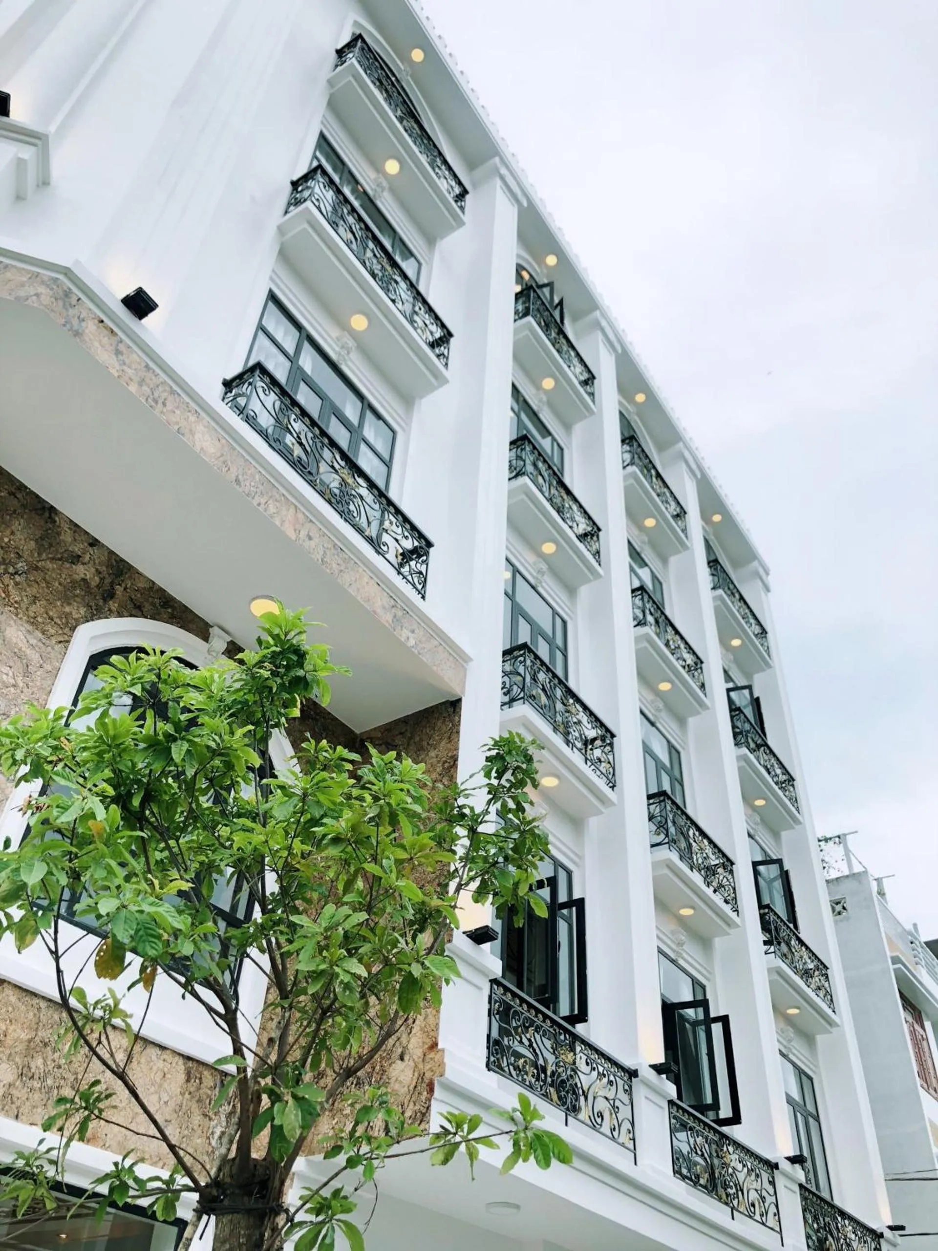 Property building in Hoàng Gia Hotel Tuy Hoà