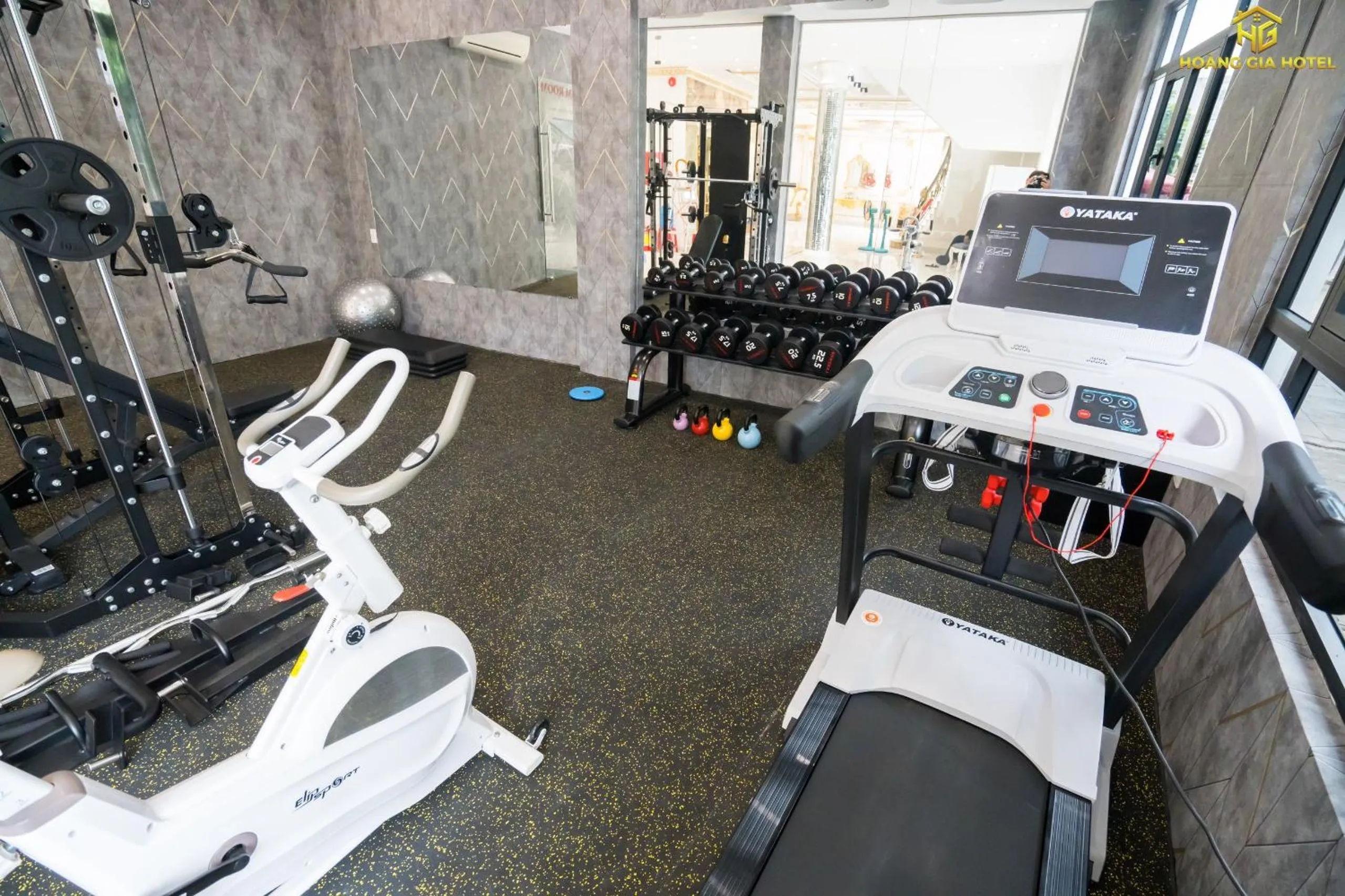 Fitness centre/facilities in Hoàng Gia Hotel Tuy Hoà