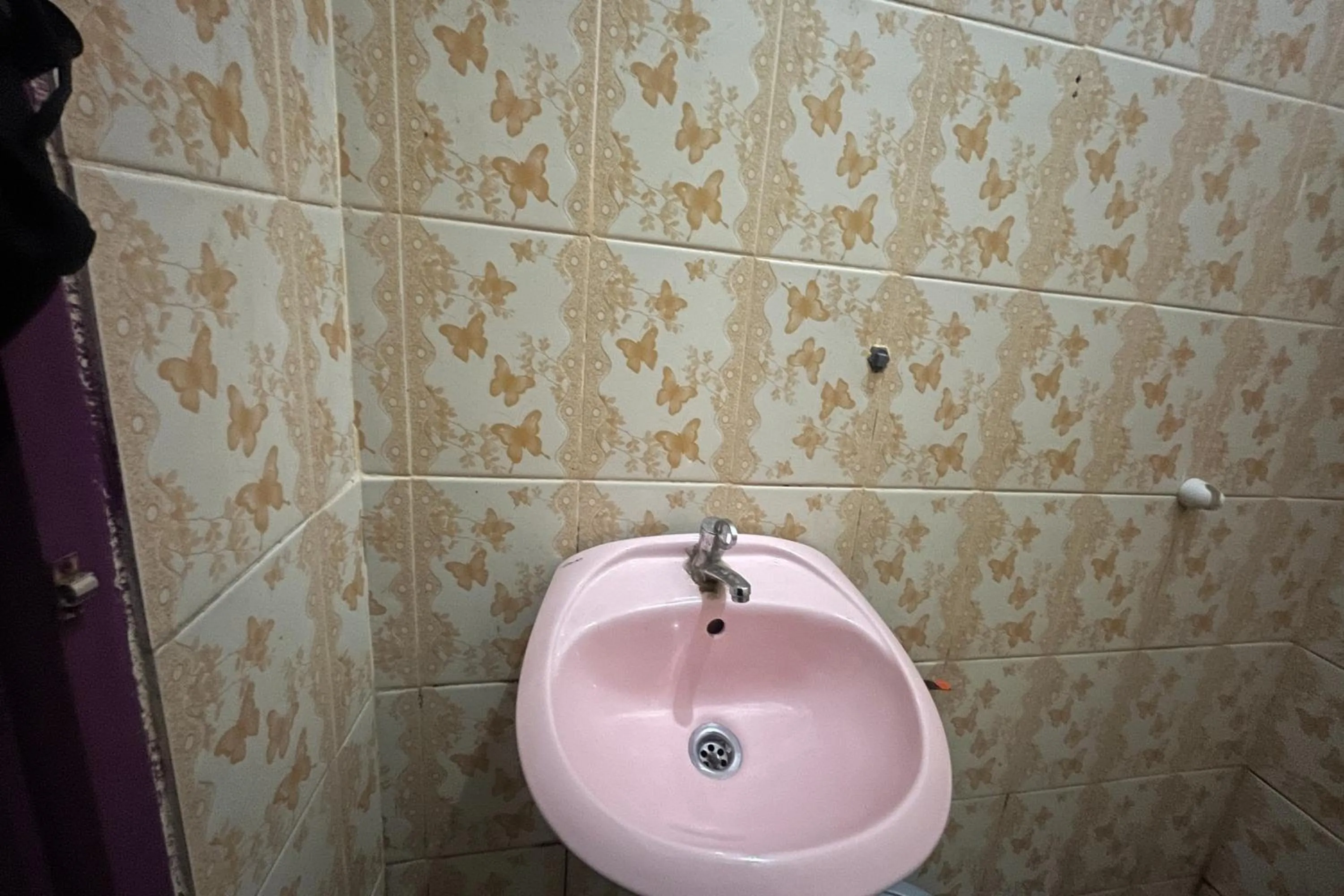 Bathroom in Hotel O Wisma Alam Syariah Near PLN GARDU INDUK MAMUJU