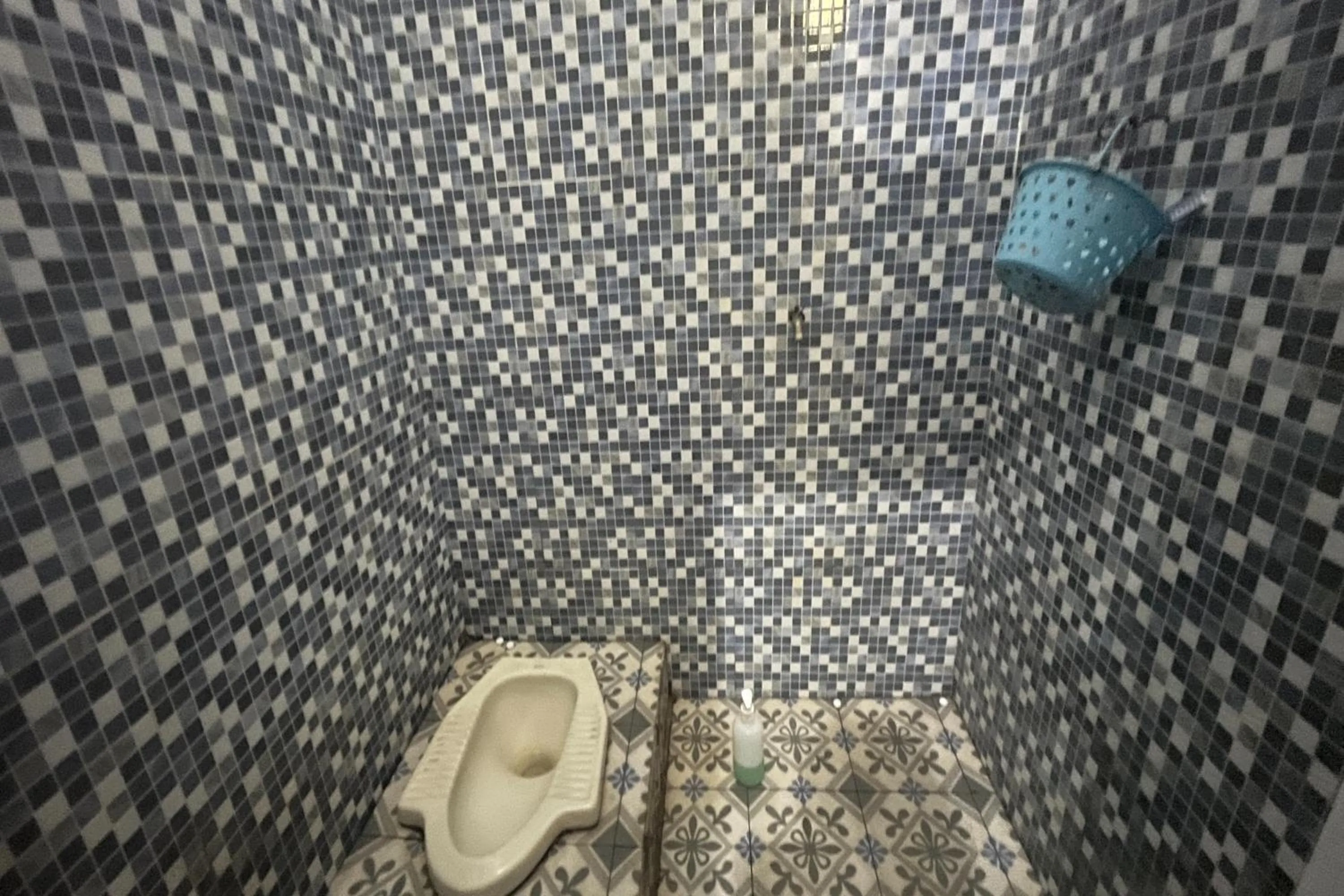 Bathroom in Hotel O Wisma Alam Syariah Near PLN GARDU INDUK MAMUJU