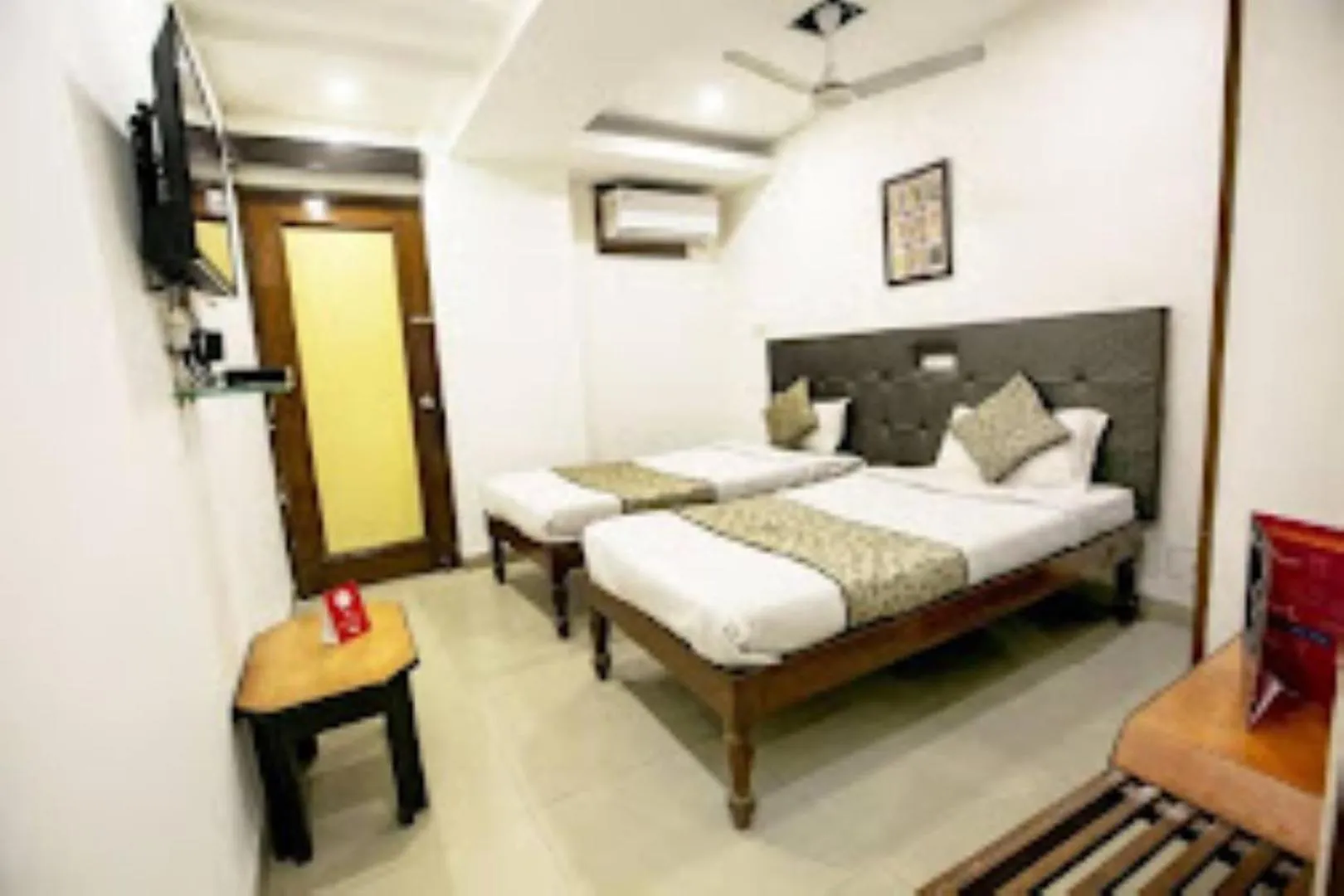 Bed in Hotel Pathik Bhopal , Madhya Pradesh