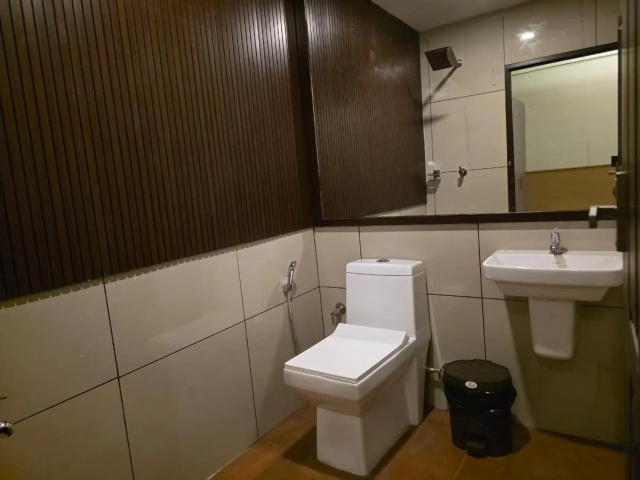 Bathroom in Oak Field Inn