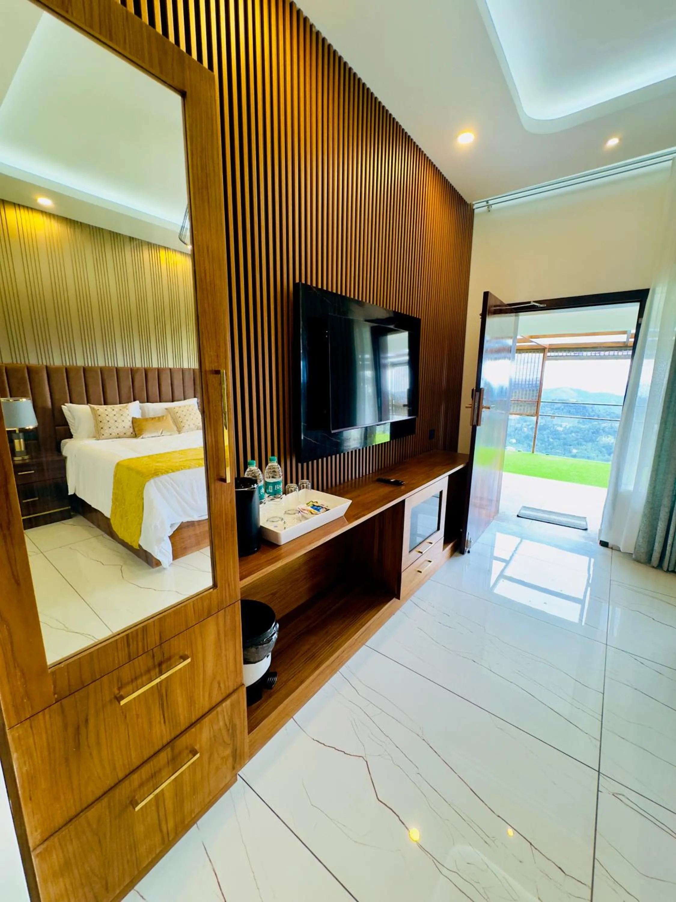 TV and multimedia, Bed in Misty Wonders