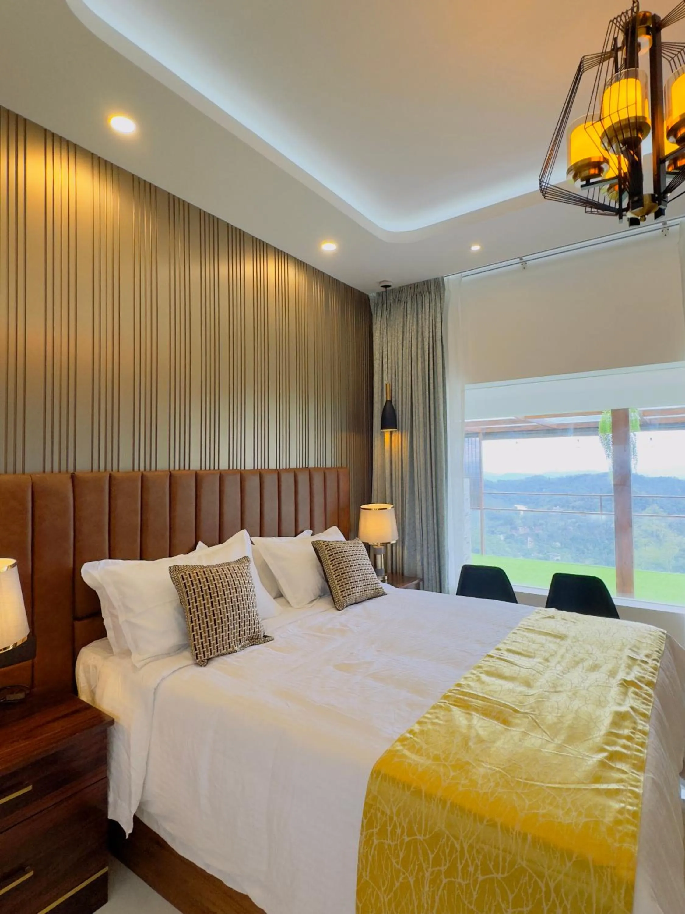 Bed in Misty Wonders