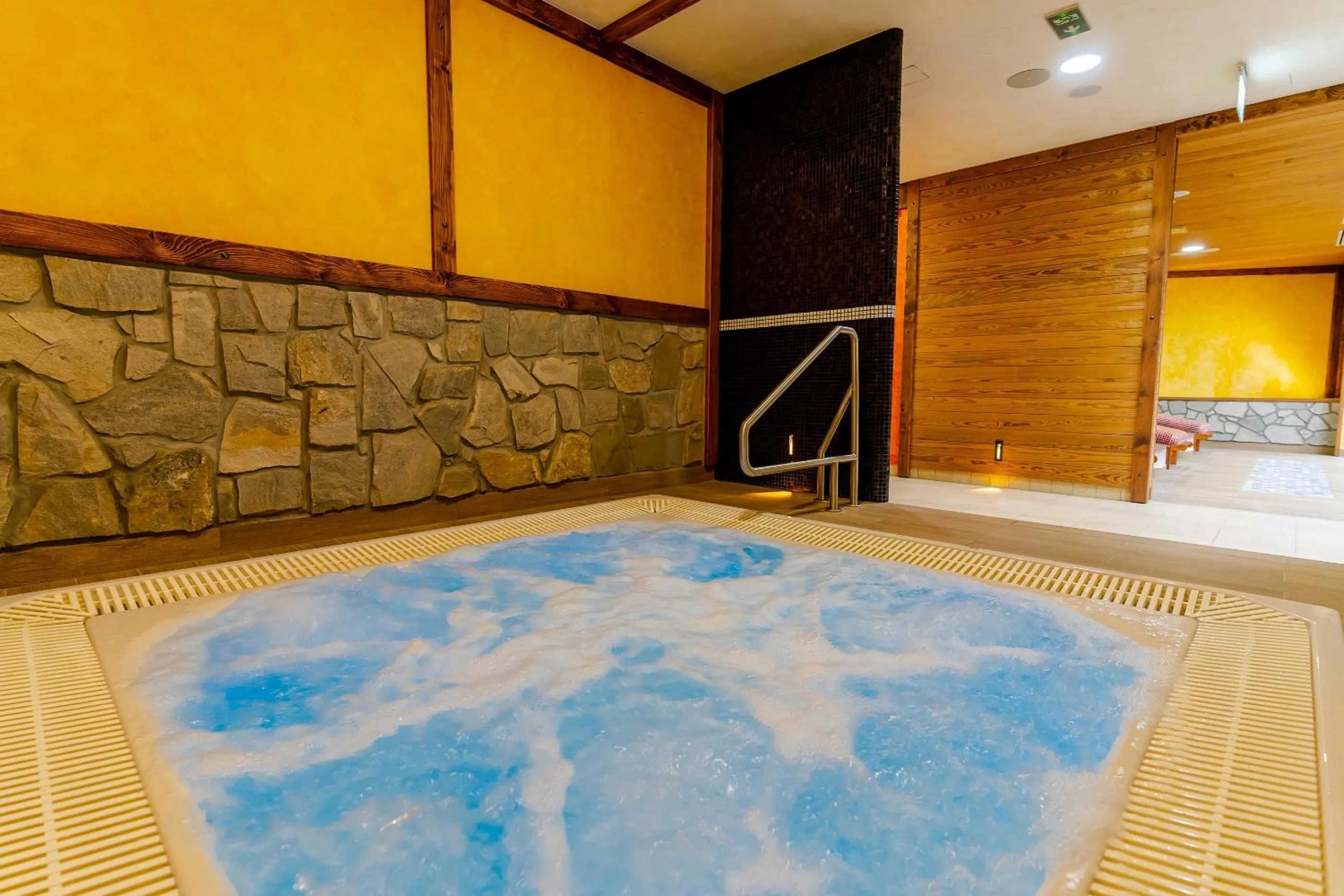 Hot Tub in Spa & Wellness Hotel Fitak****
