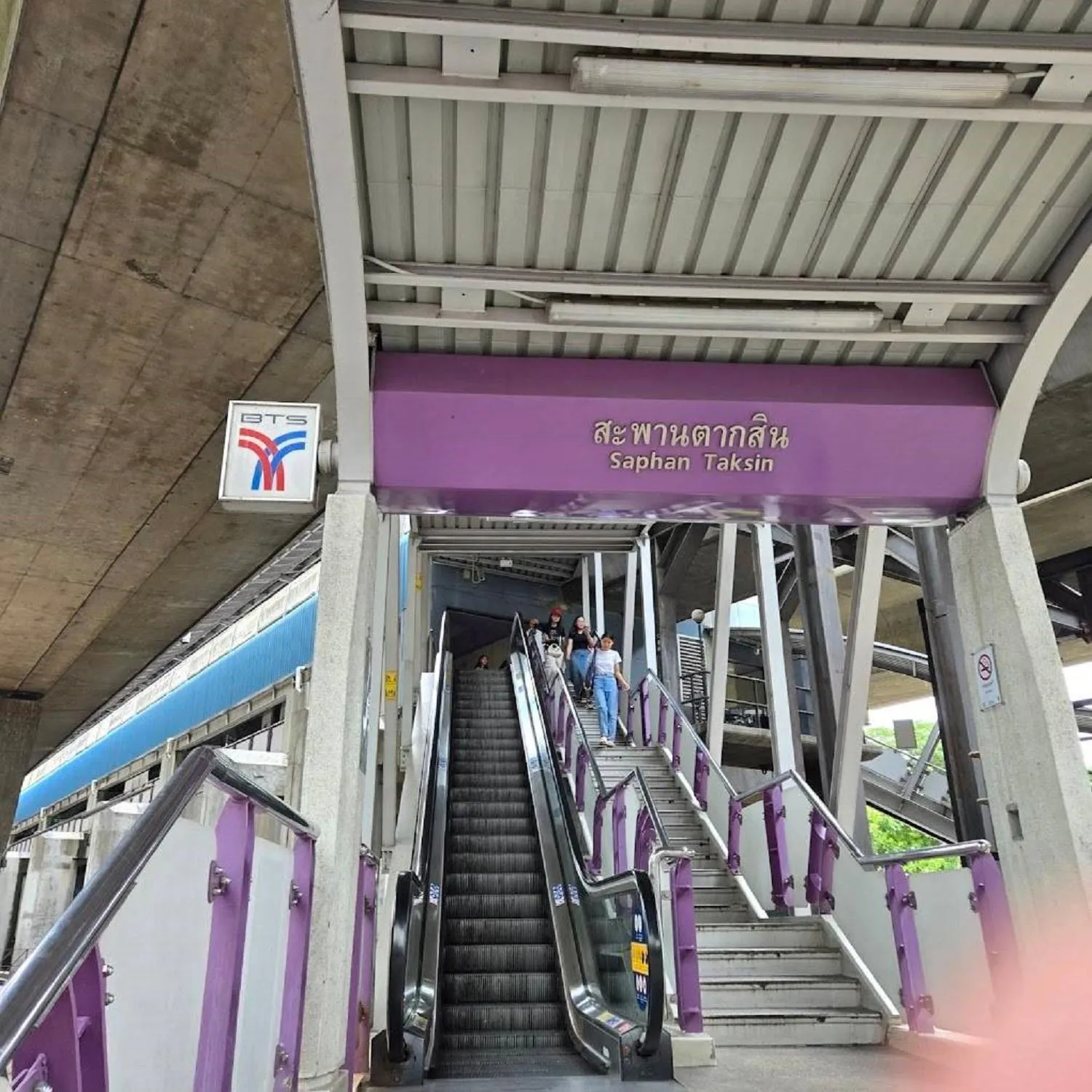 Nearby landmark in Unplugged at Bangrak Design Hostel