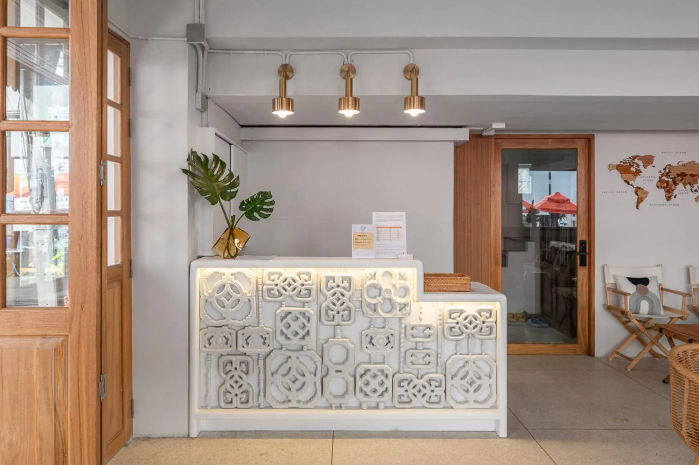 Living room in Unplugged at Bangrak Design Hostel