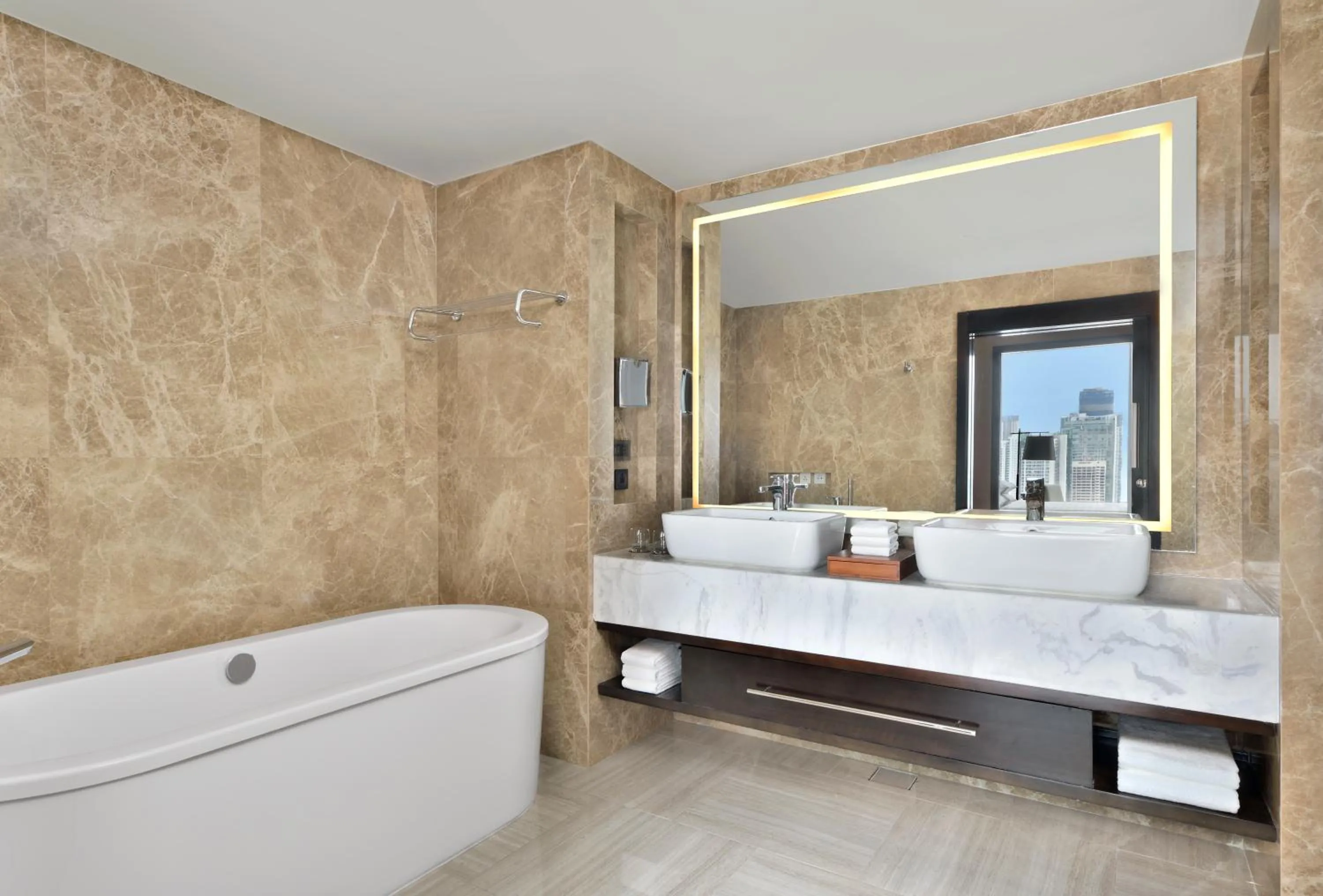 Bathroom in Sheraton Colombo Hotel