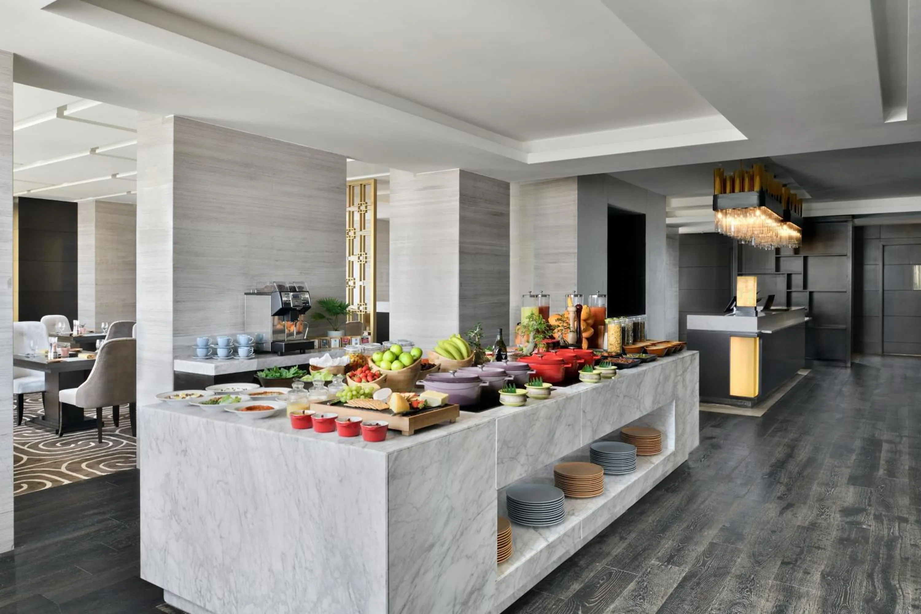 Lounge or bar in Sheraton Colombo Hotel