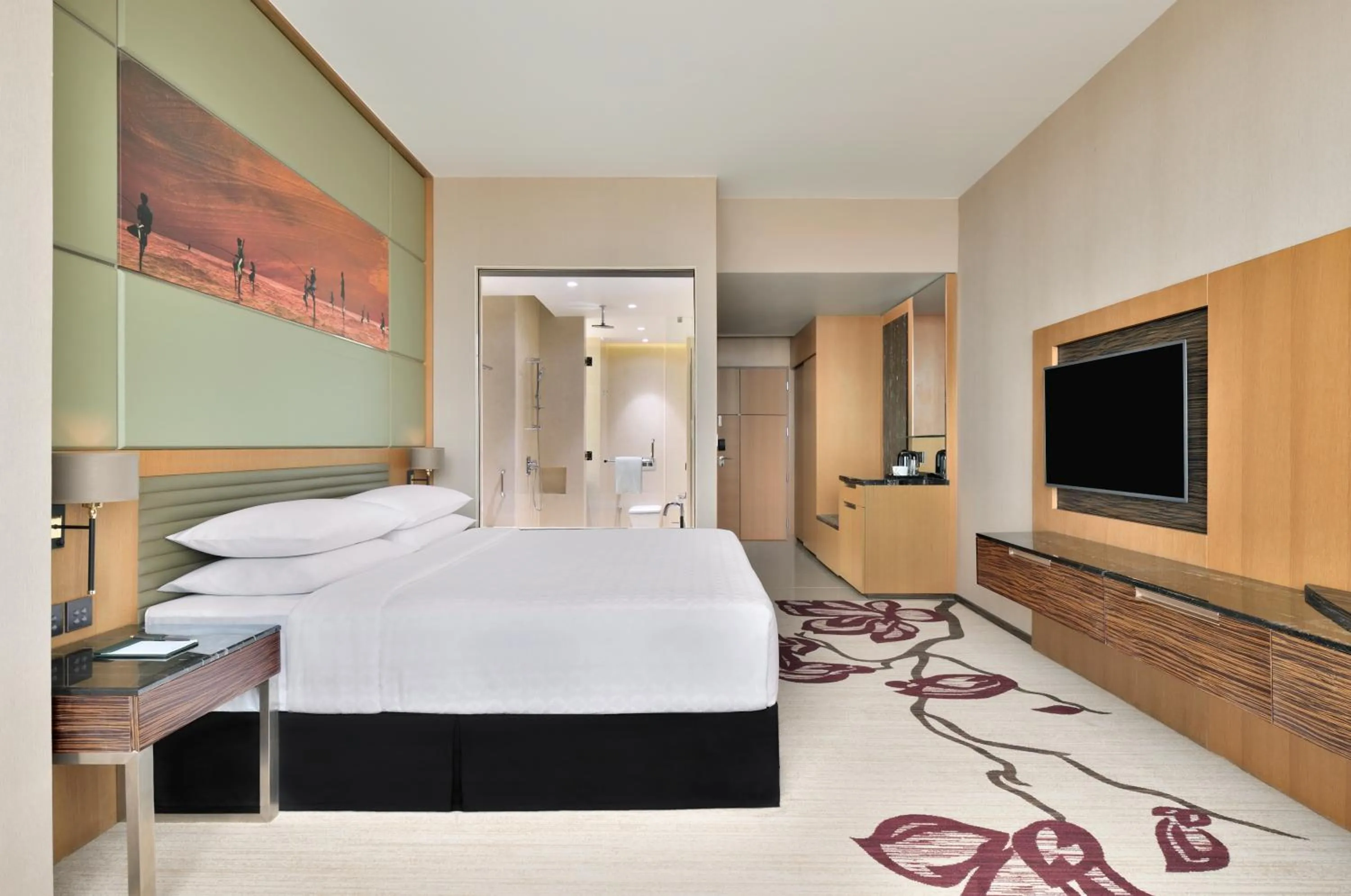 Photo of the whole room, Bed in Sheraton Colombo Hotel