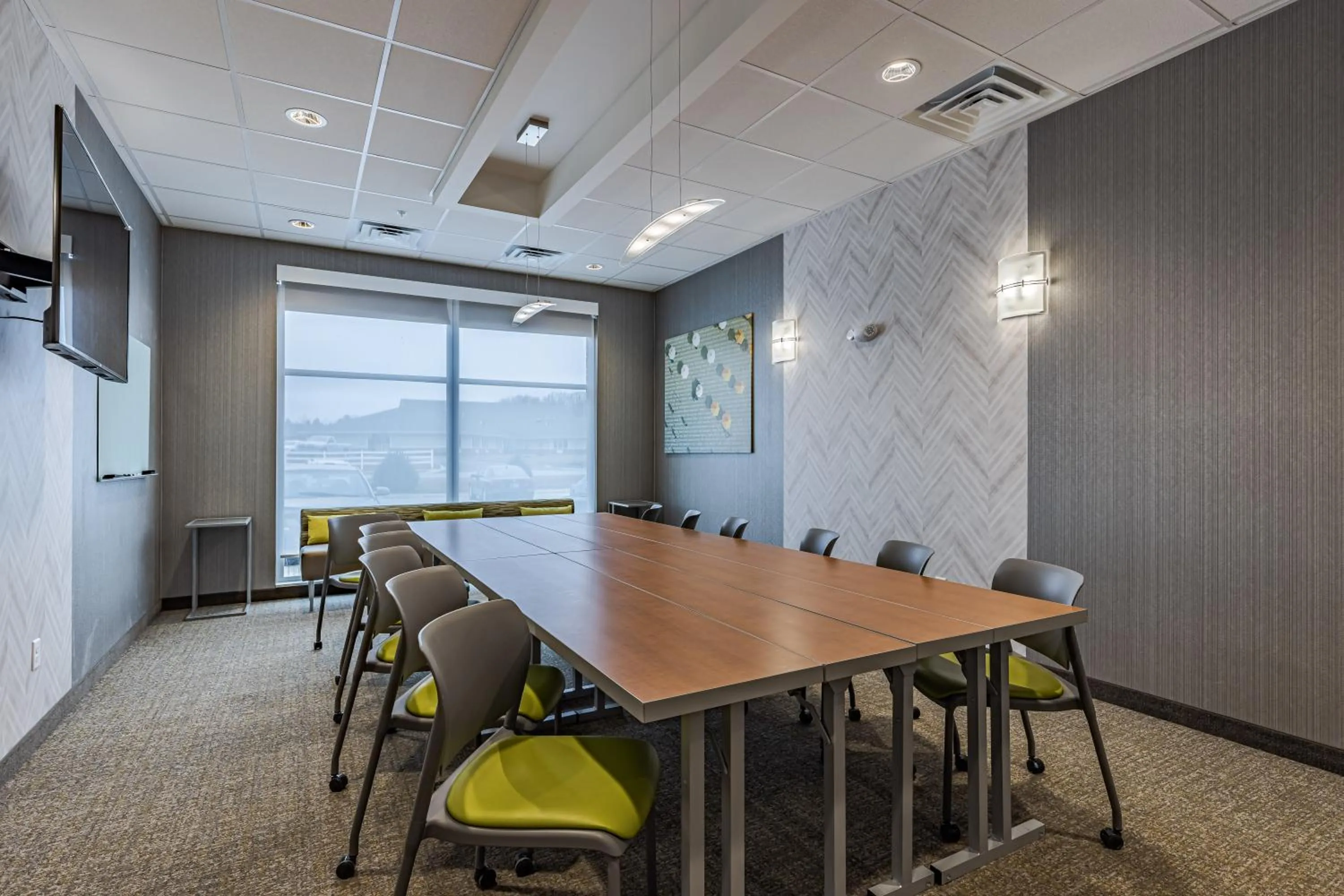 Meeting/conference room in SpringHill Suites by Marriott Fort Wayne Southwest