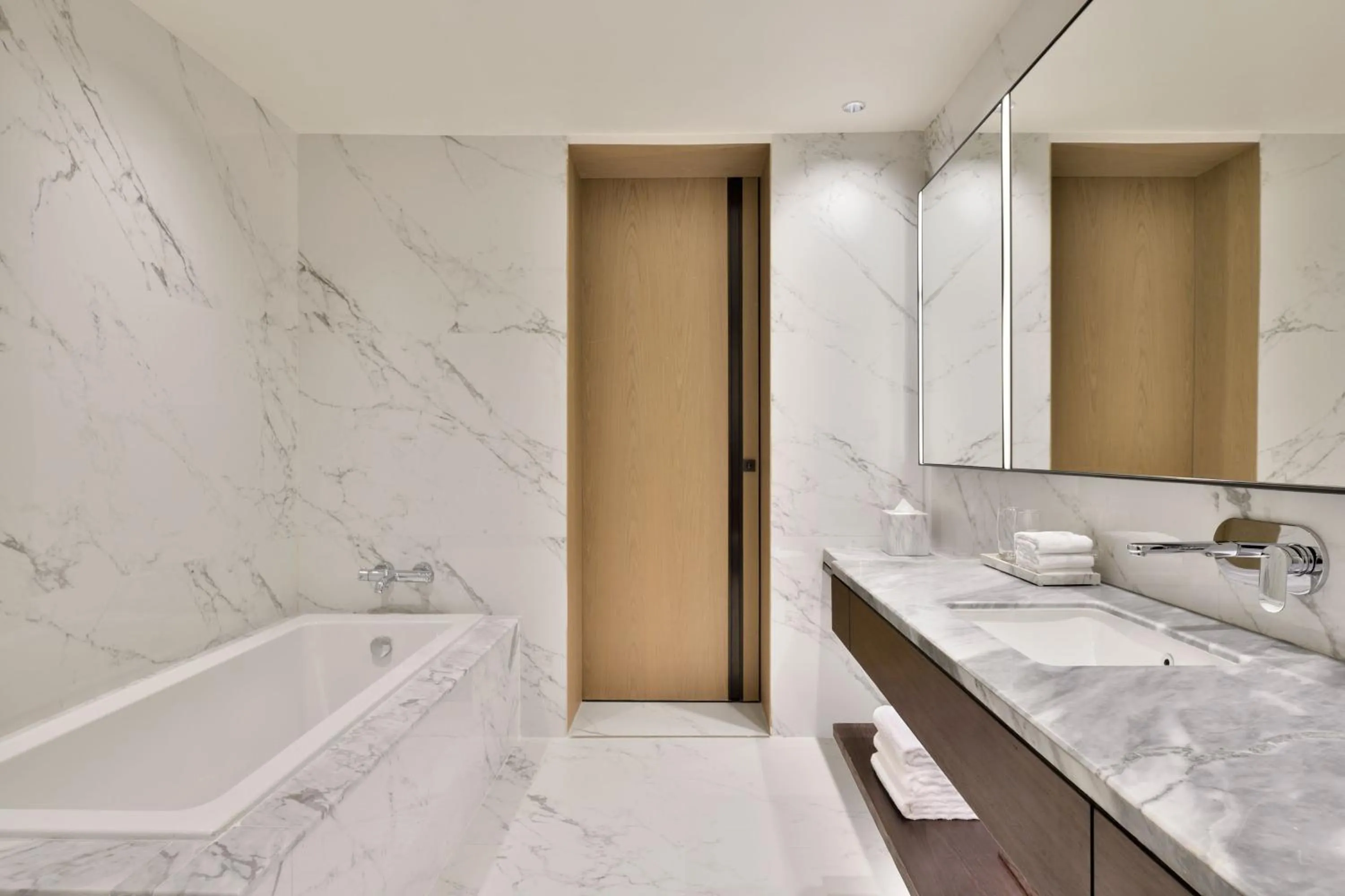 Photo of the whole room in Courtyard by Marriott Gorakhpur